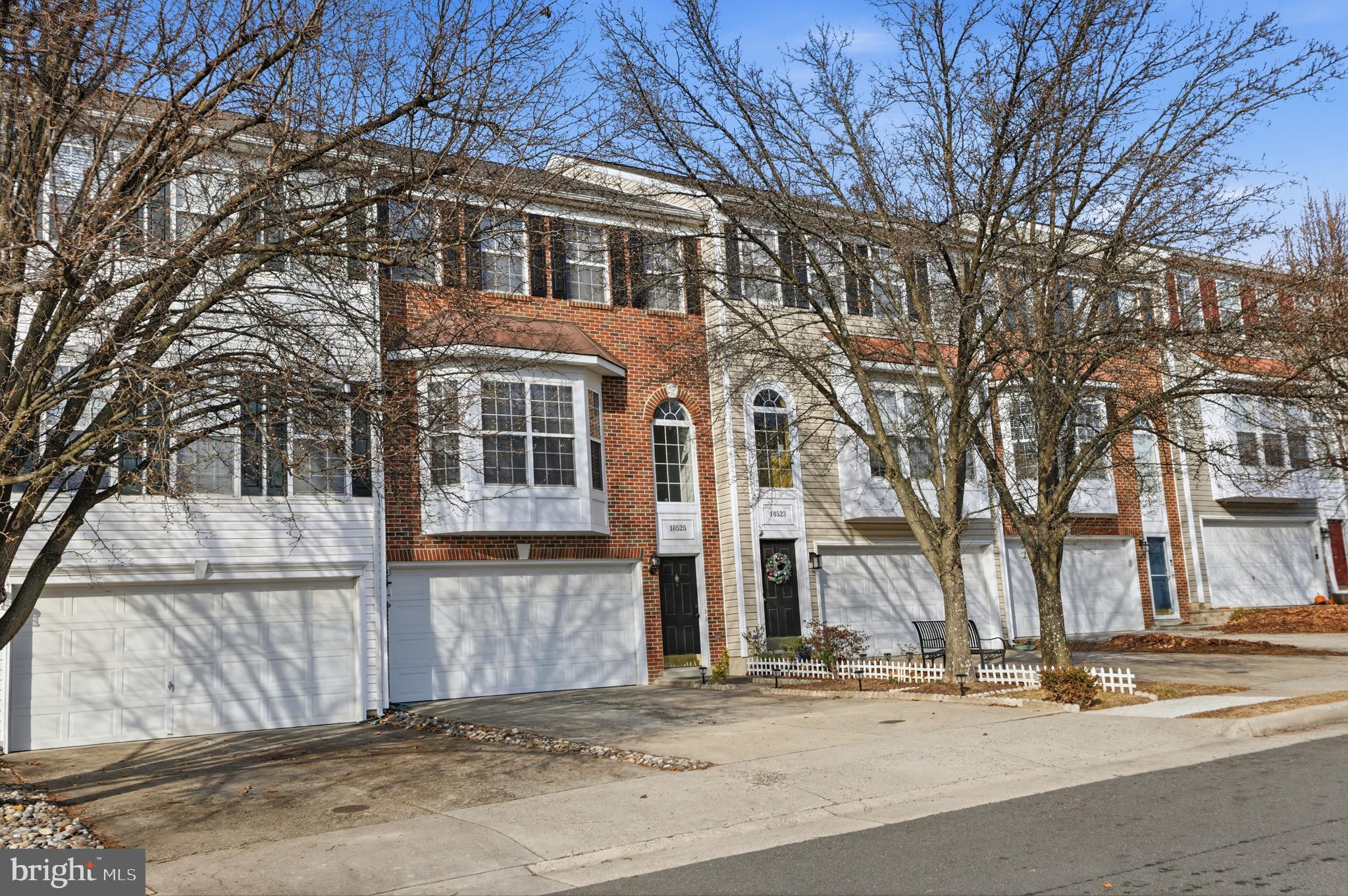 SPRING LAKES - Residential Lease