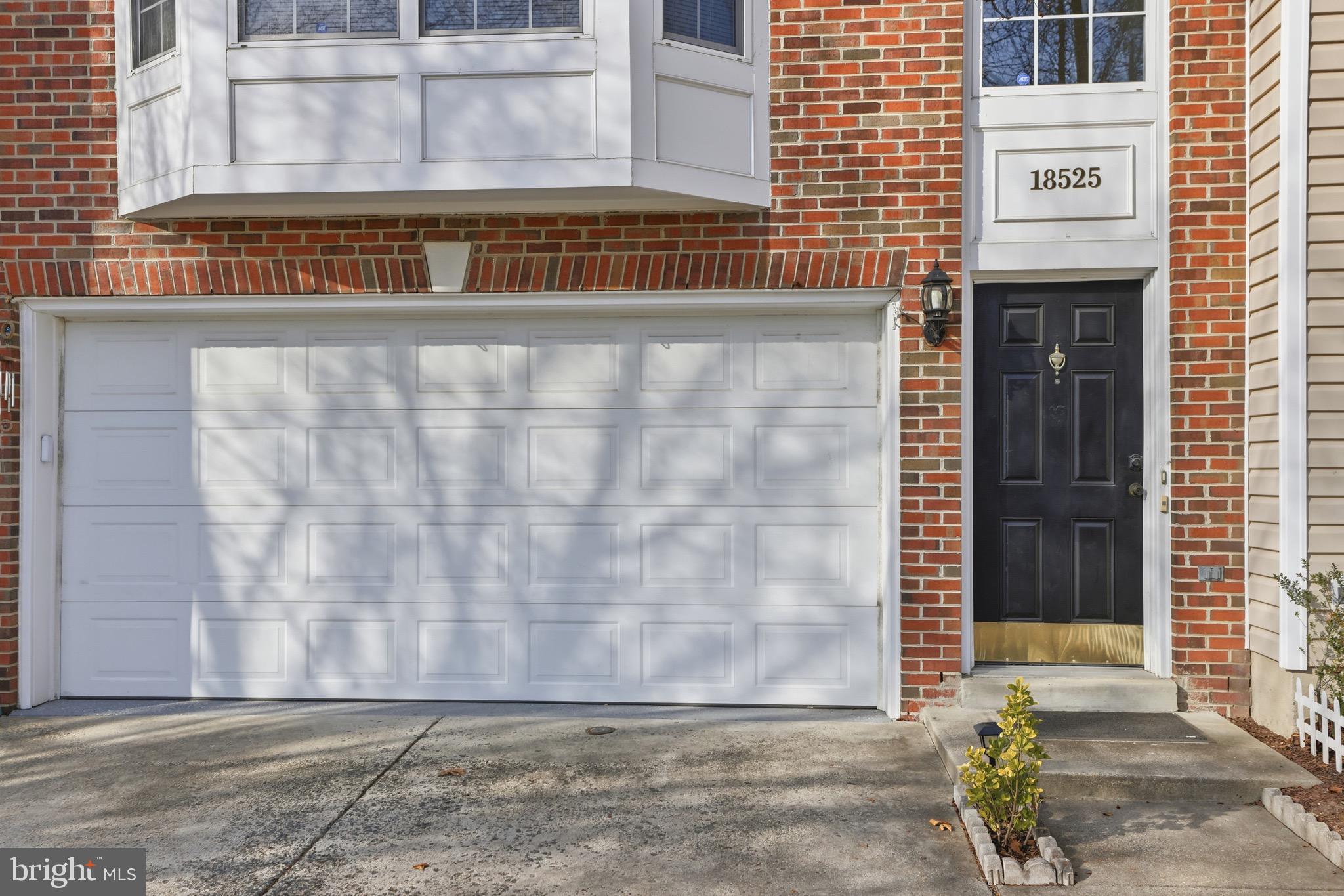 SPRING LAKES - Residential Lease