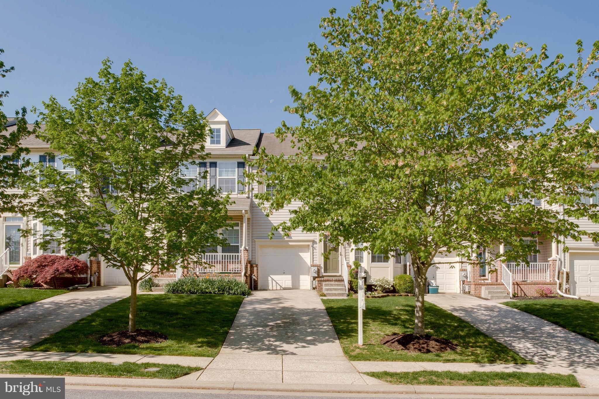 COLLEGE HILLS - Residential