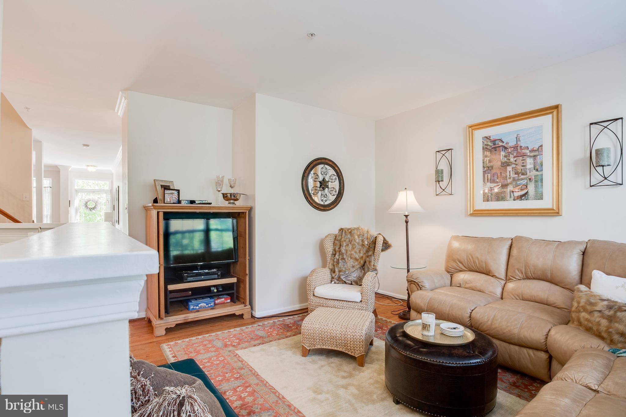 COLLEGE HILLS - Residential