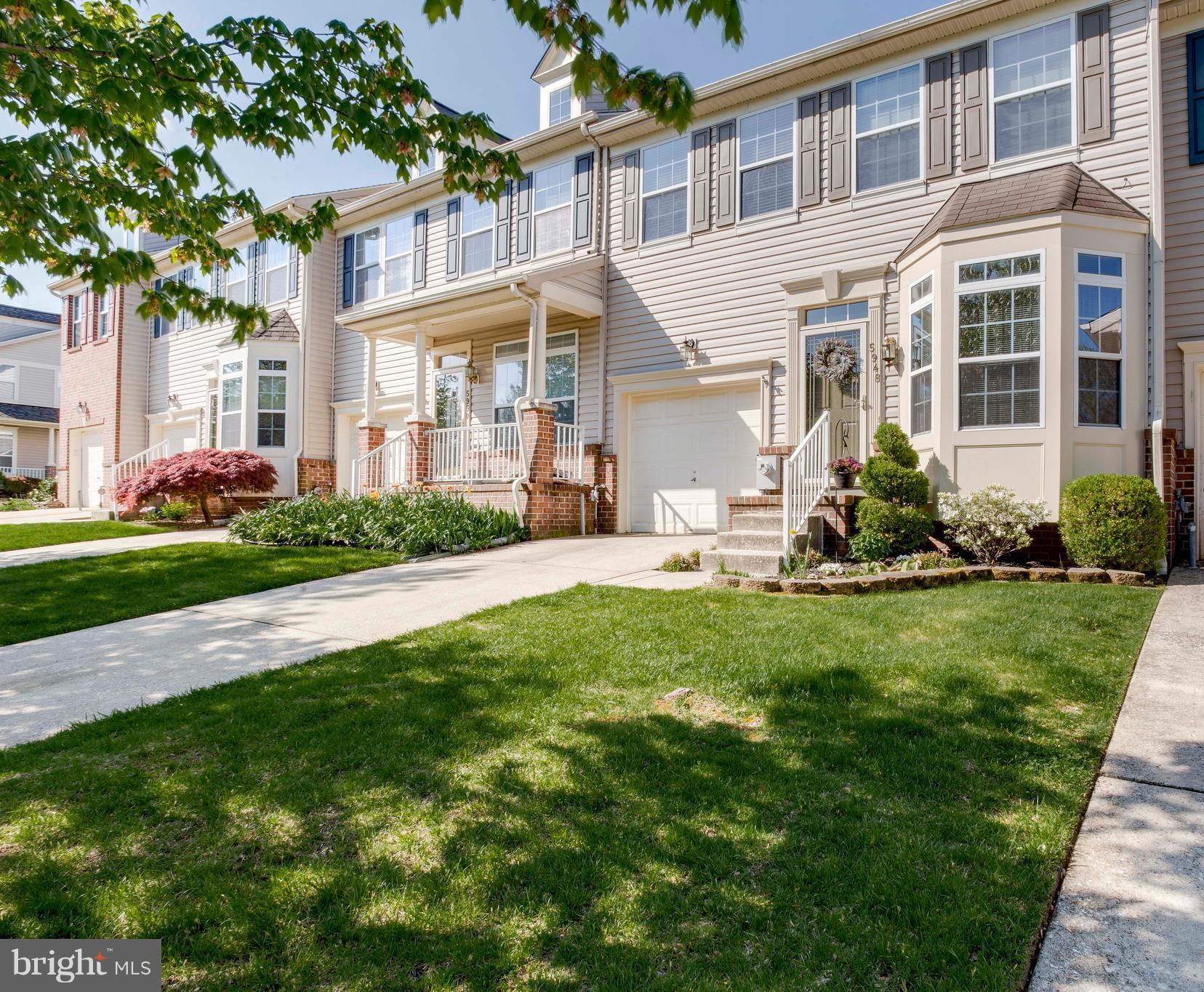 COLLEGE HILLS - Residential