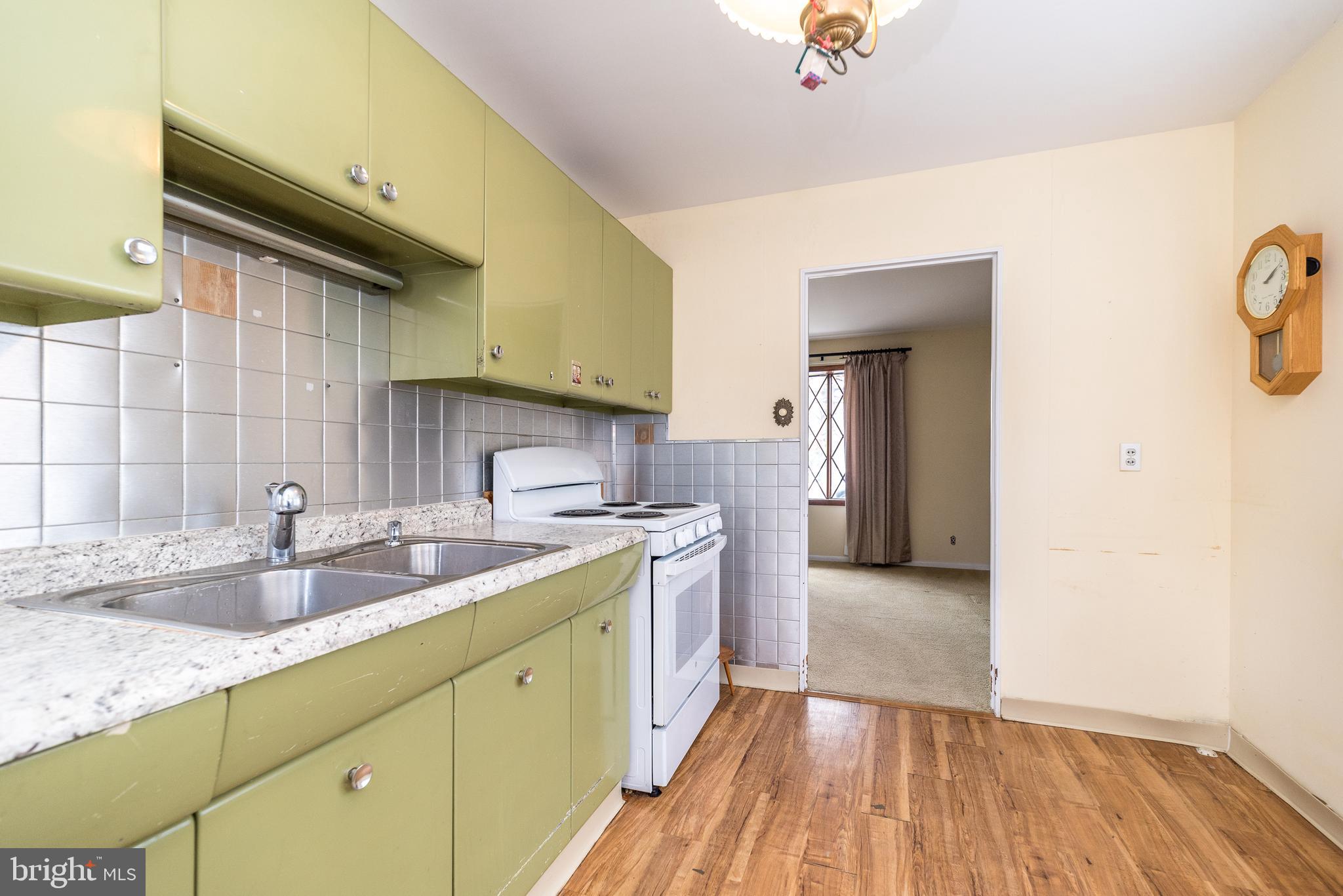 OXFORD CROSSING - Residential