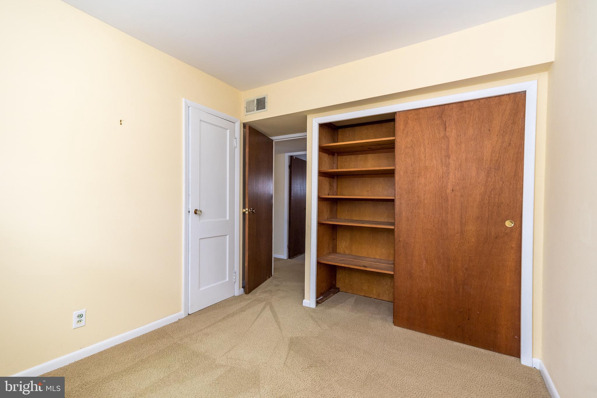 OXFORD CROSSING - Residential