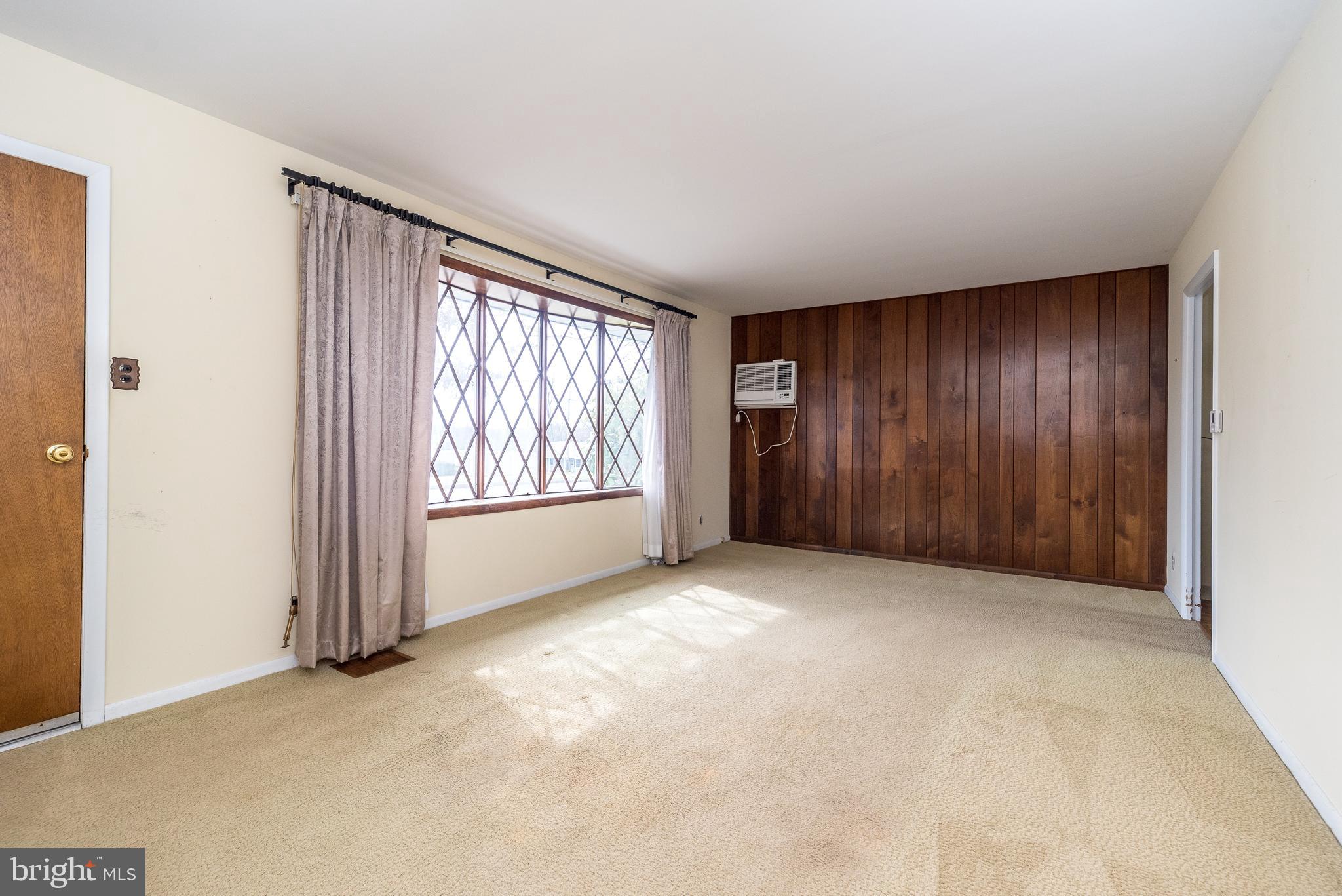 OXFORD CROSSING - Residential