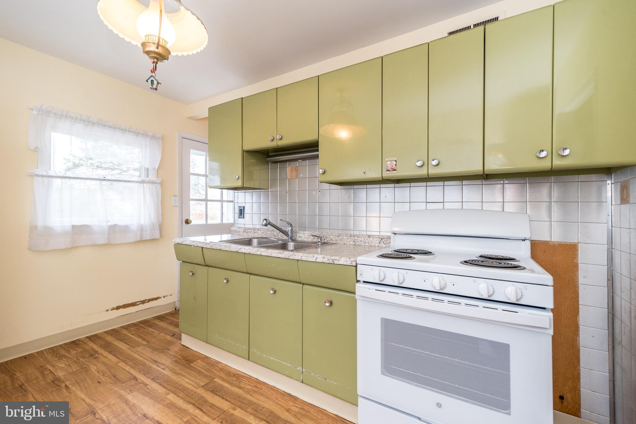 OXFORD CROSSING - Residential