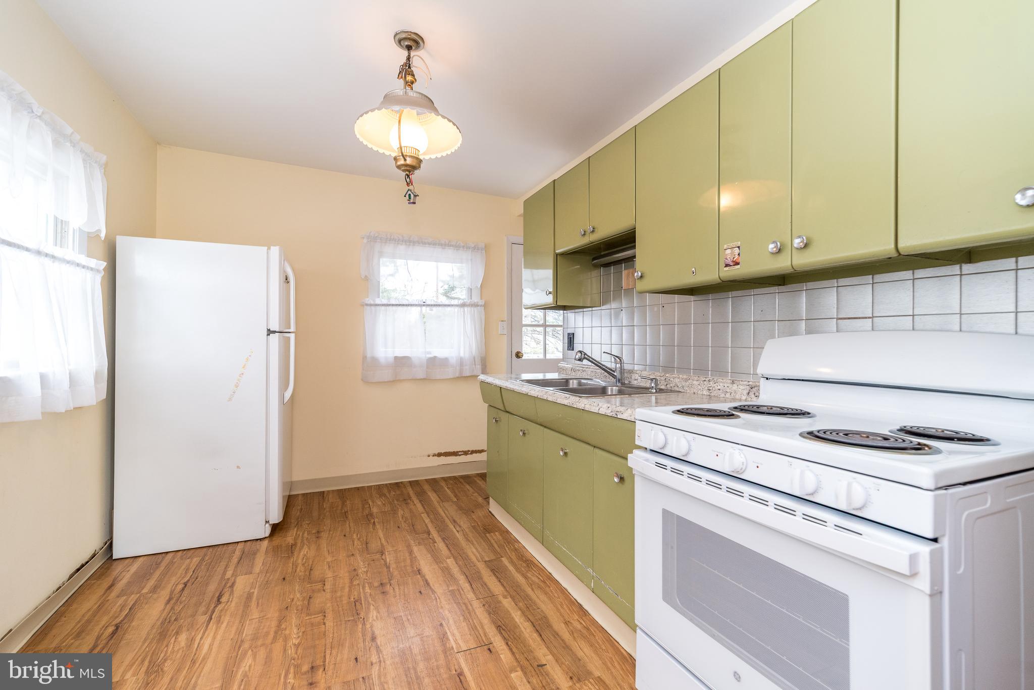 OXFORD CROSSING - Residential