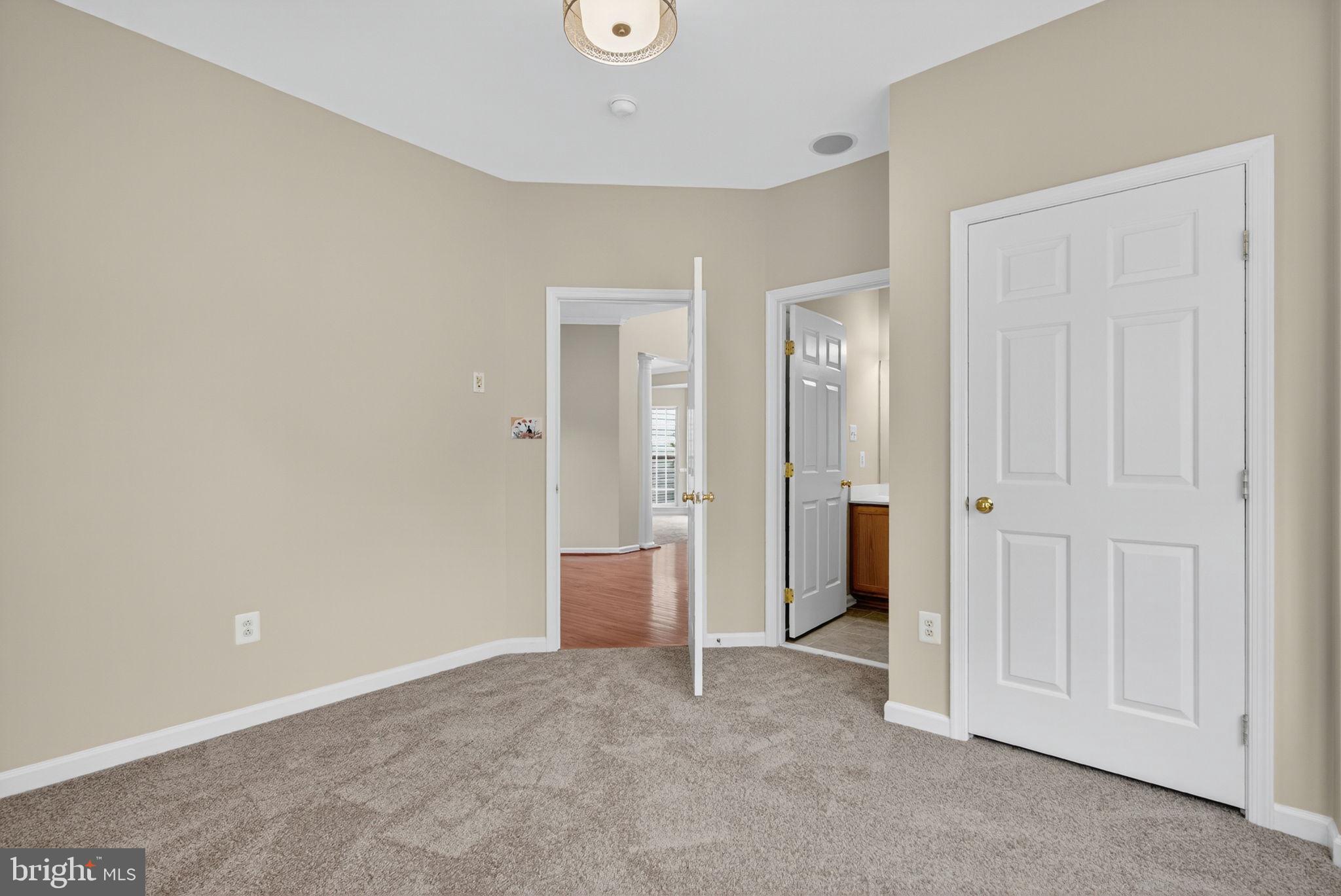 MADDEX FARM - Residential