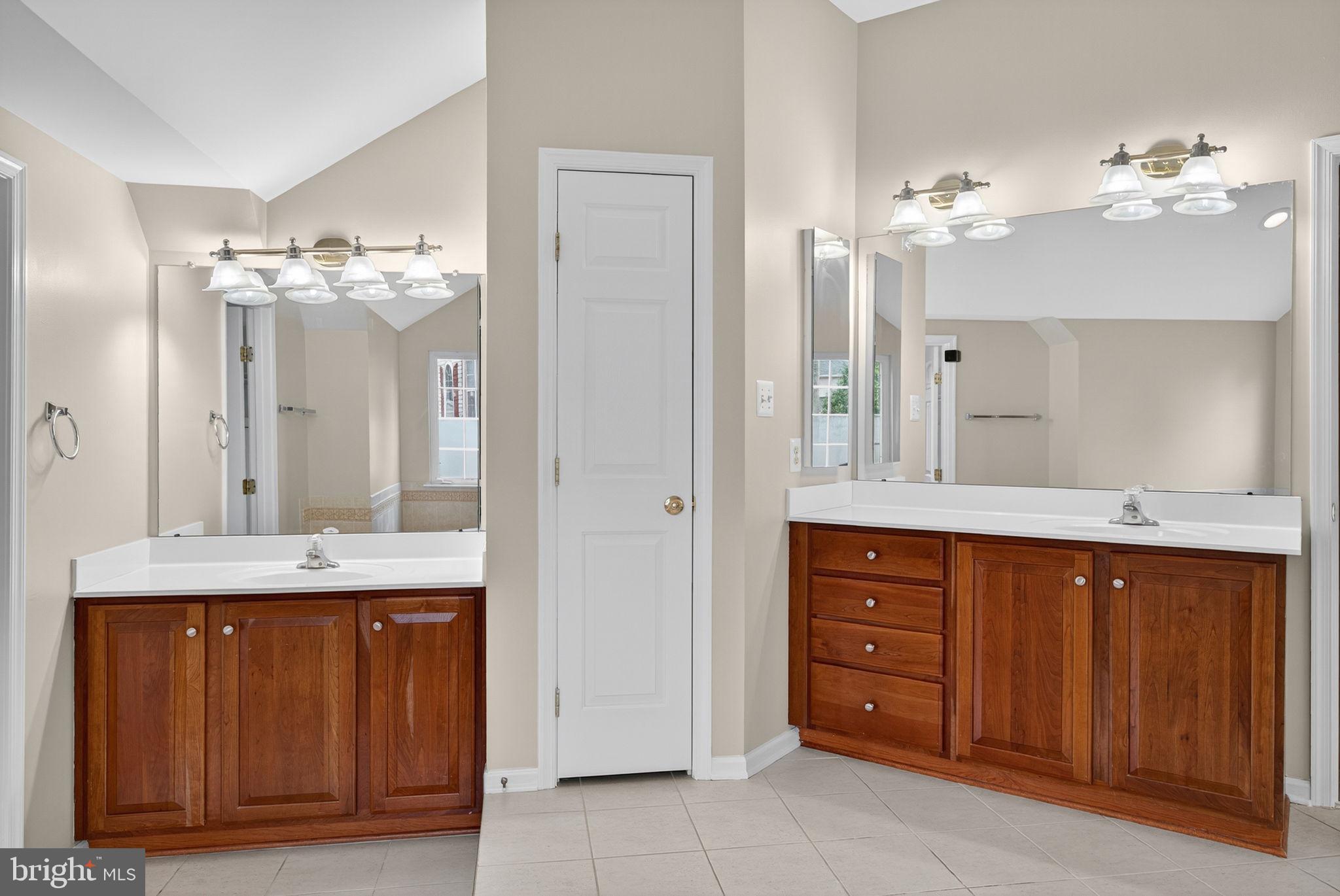 MADDEX FARM - Residential