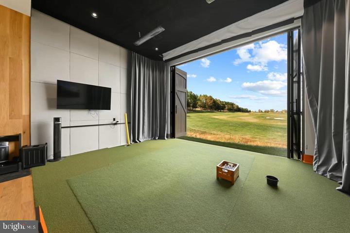 CREIGHTON FARMS - Land