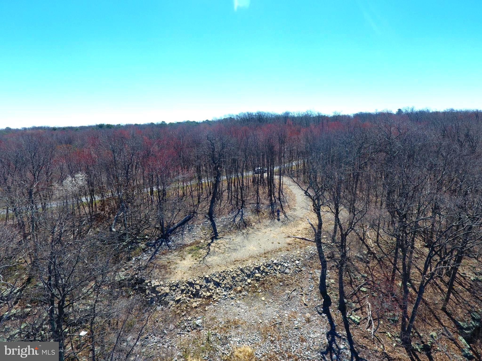 ASHTON WOODS PROPERTY OWNERS ASSOCIATION - Land