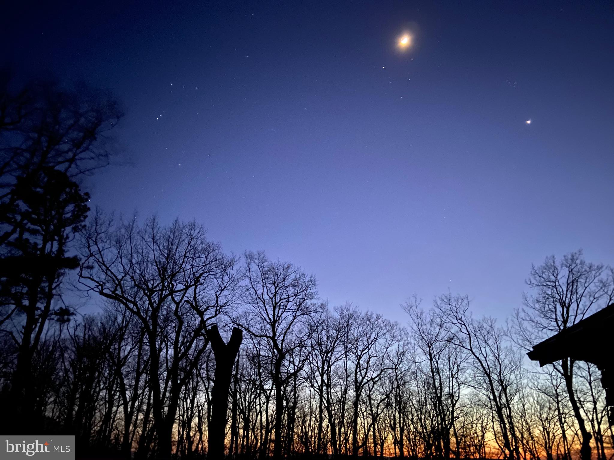 ASHTON WOODS PROPERTY OWNERS ASSOCIATION - Land