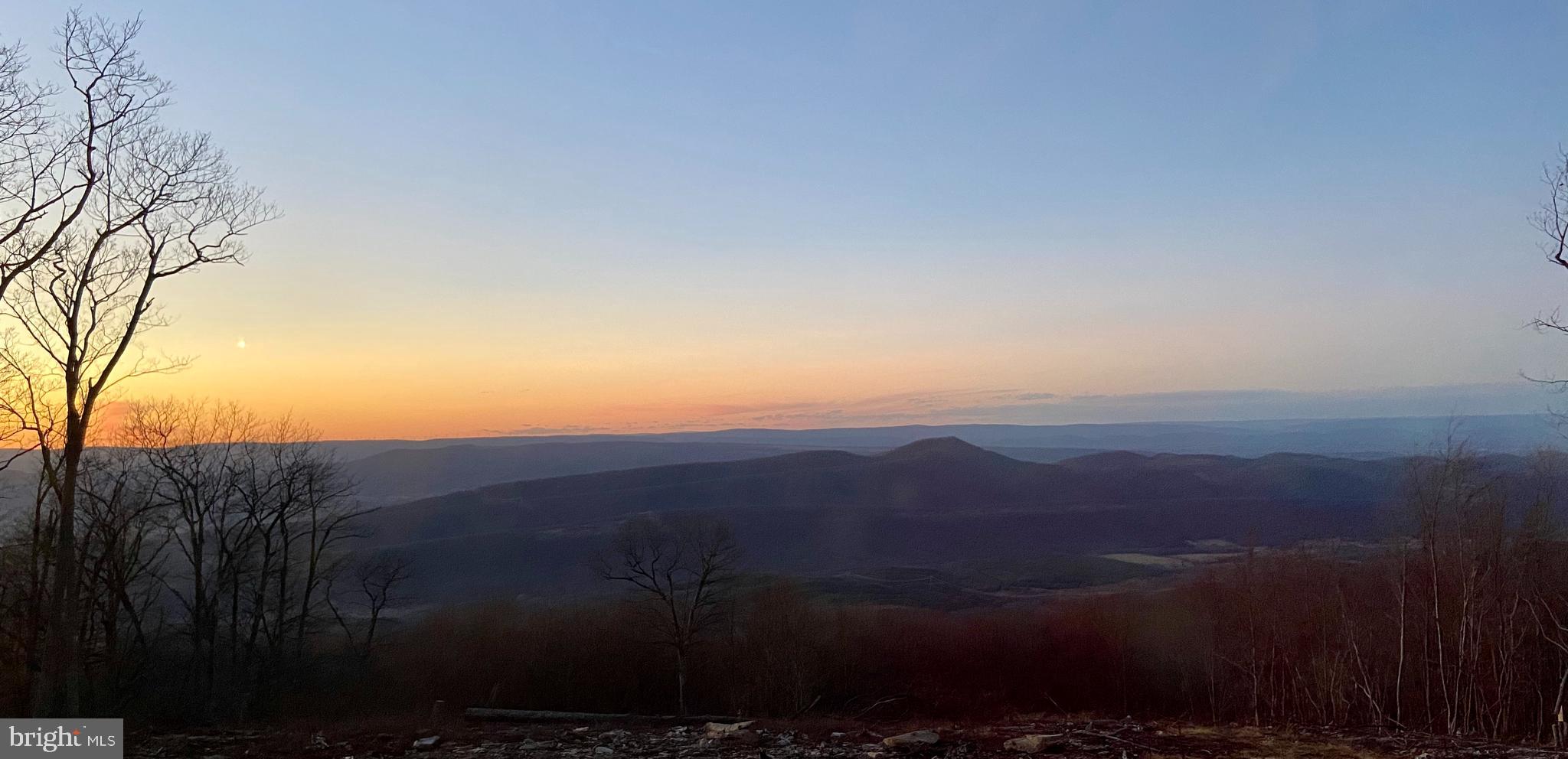 ASHTON WOODS PROPERTY OWNERS ASSOCIATION - Land