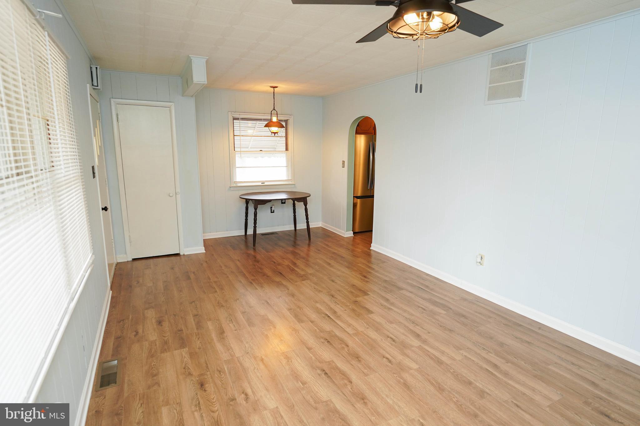 MOSS HILL ACRES - Residential