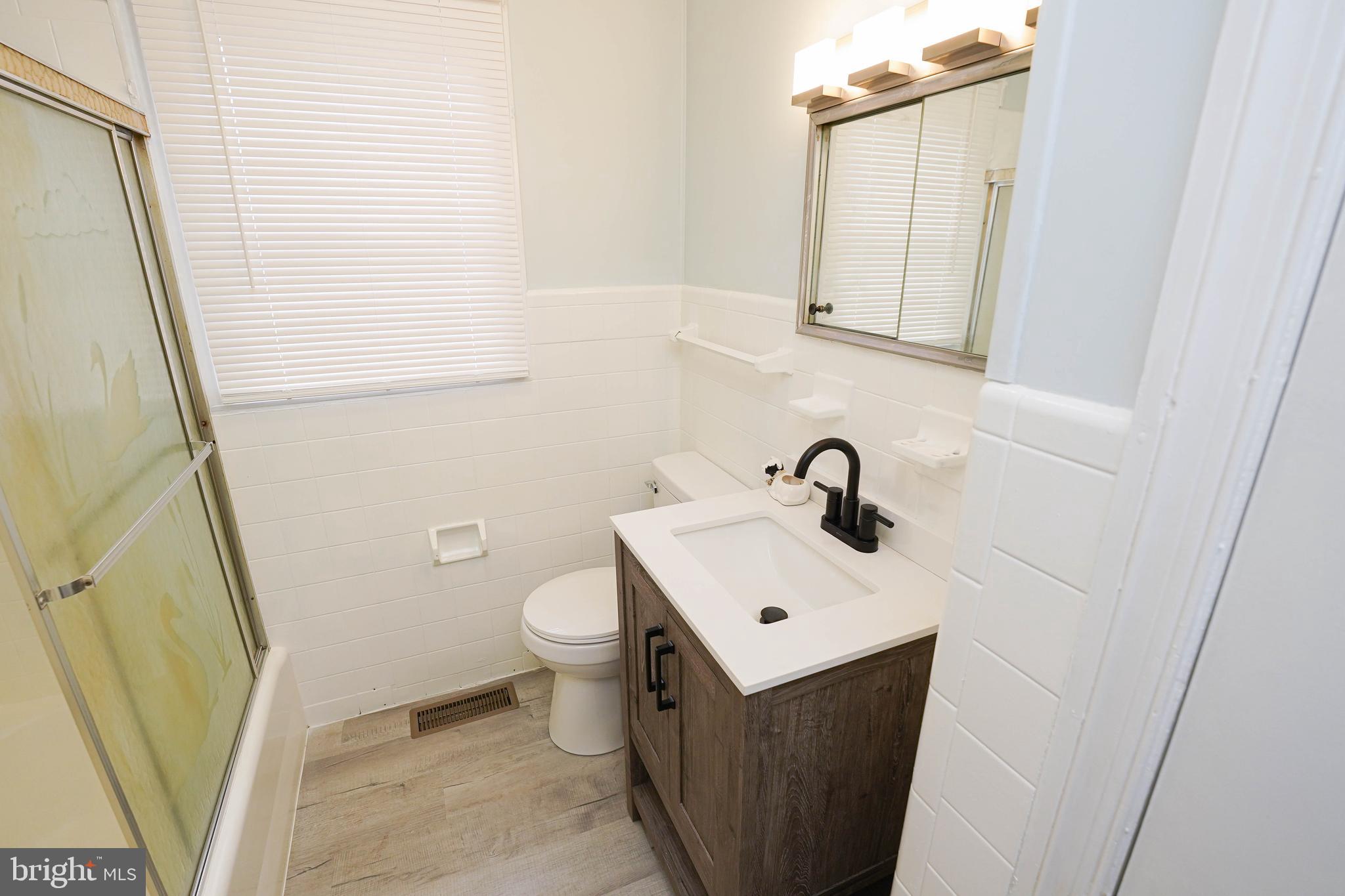 MOSS HILL ACRES - Residential