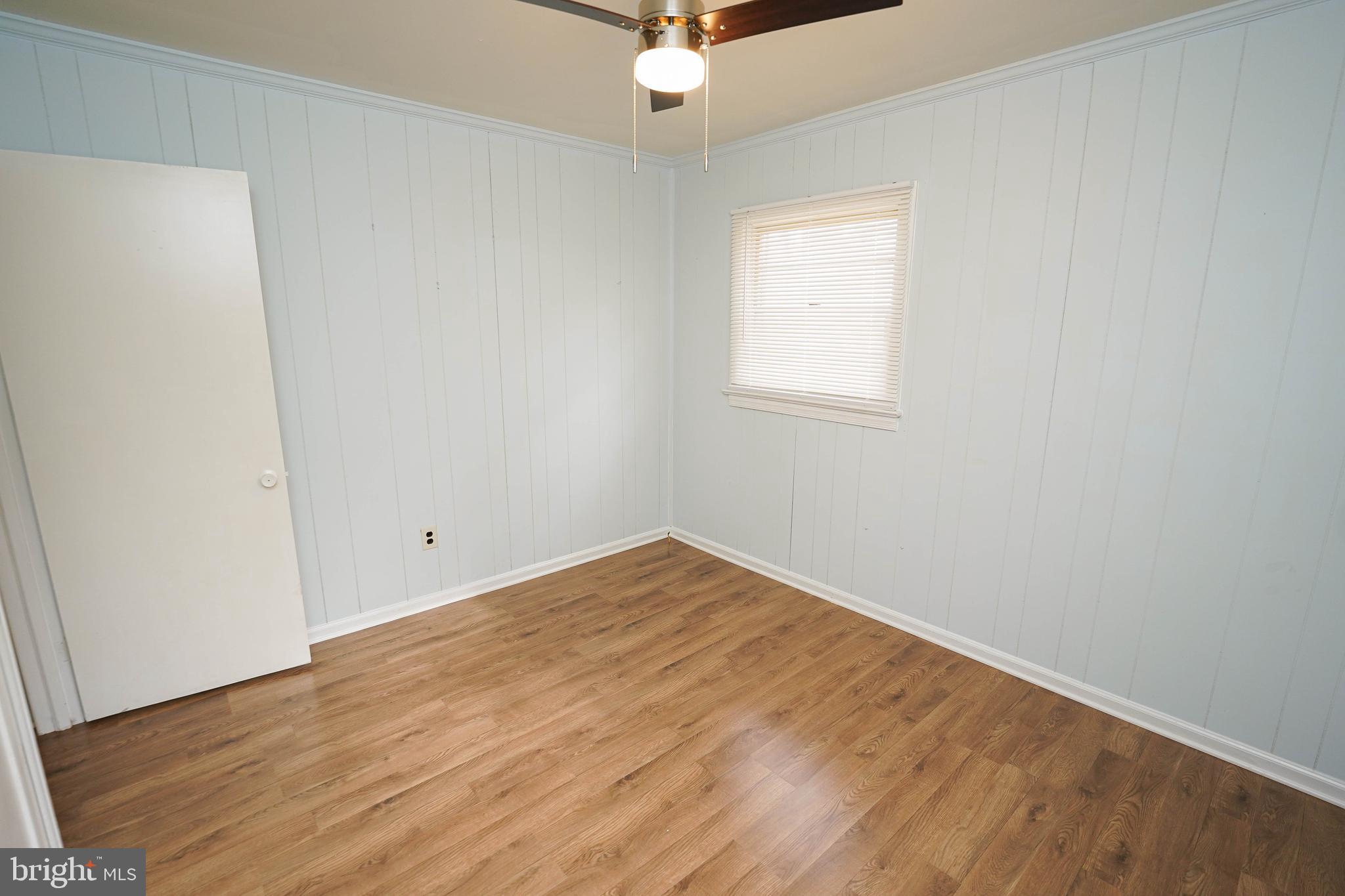 MOSS HILL ACRES - Residential