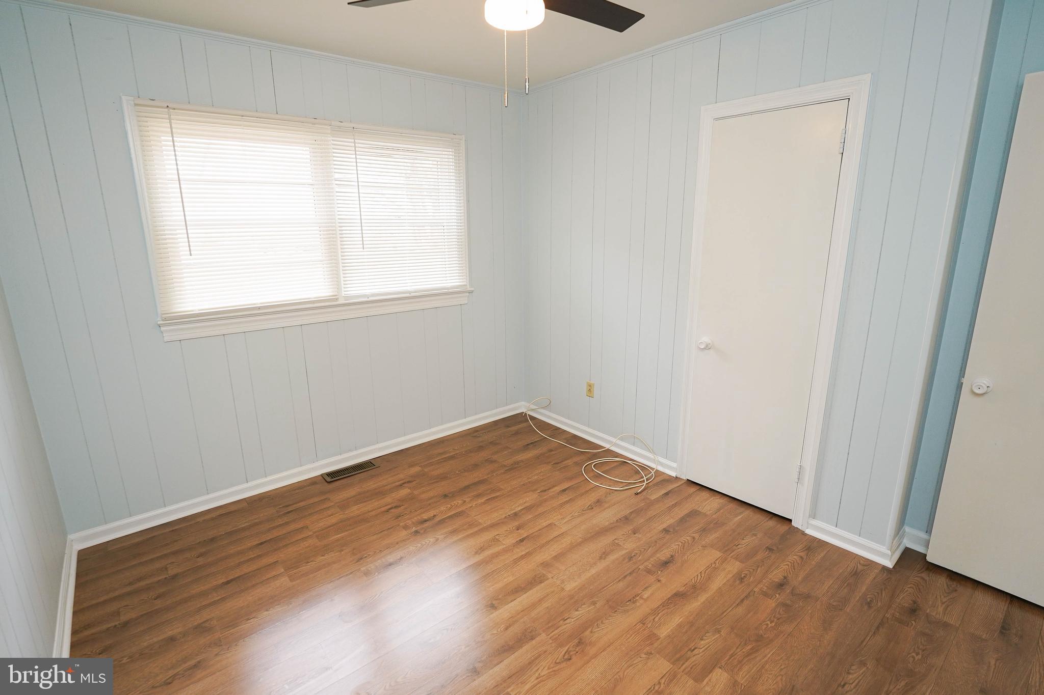 MOSS HILL ACRES - Residential