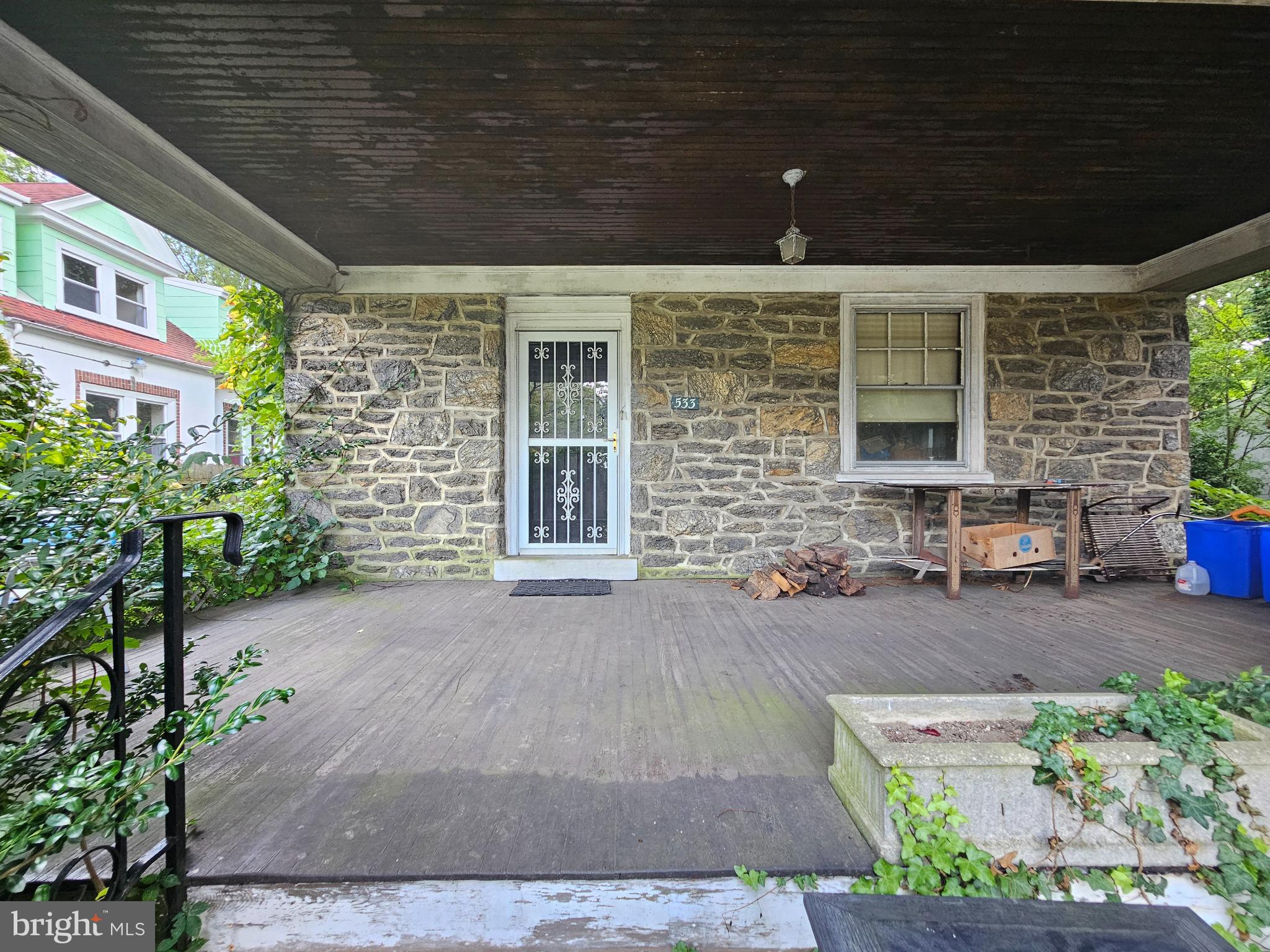 533 HERMIT STREET