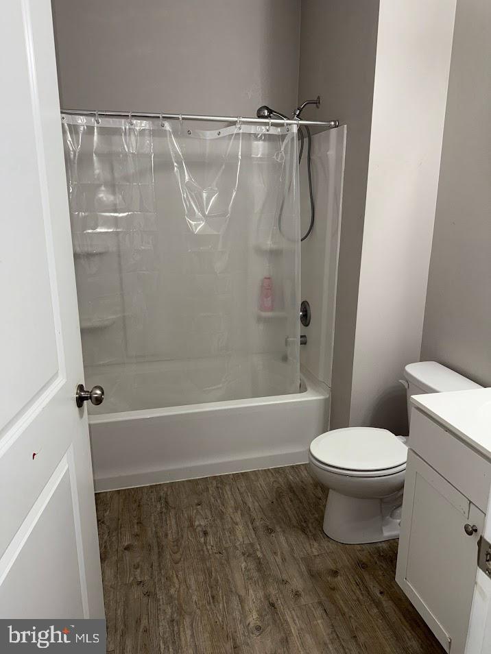 WEST SHORES AT NEW MILFORD - Residential