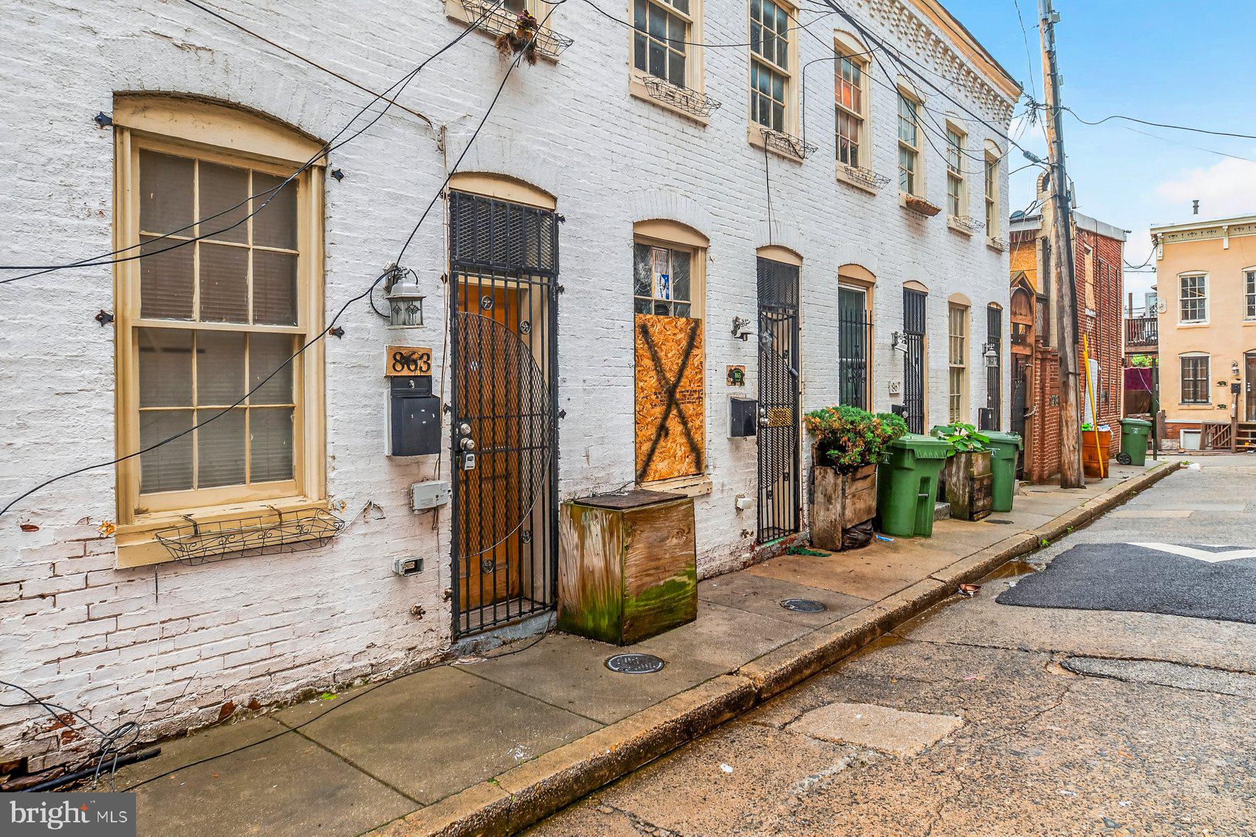 863 REINHART STREET
