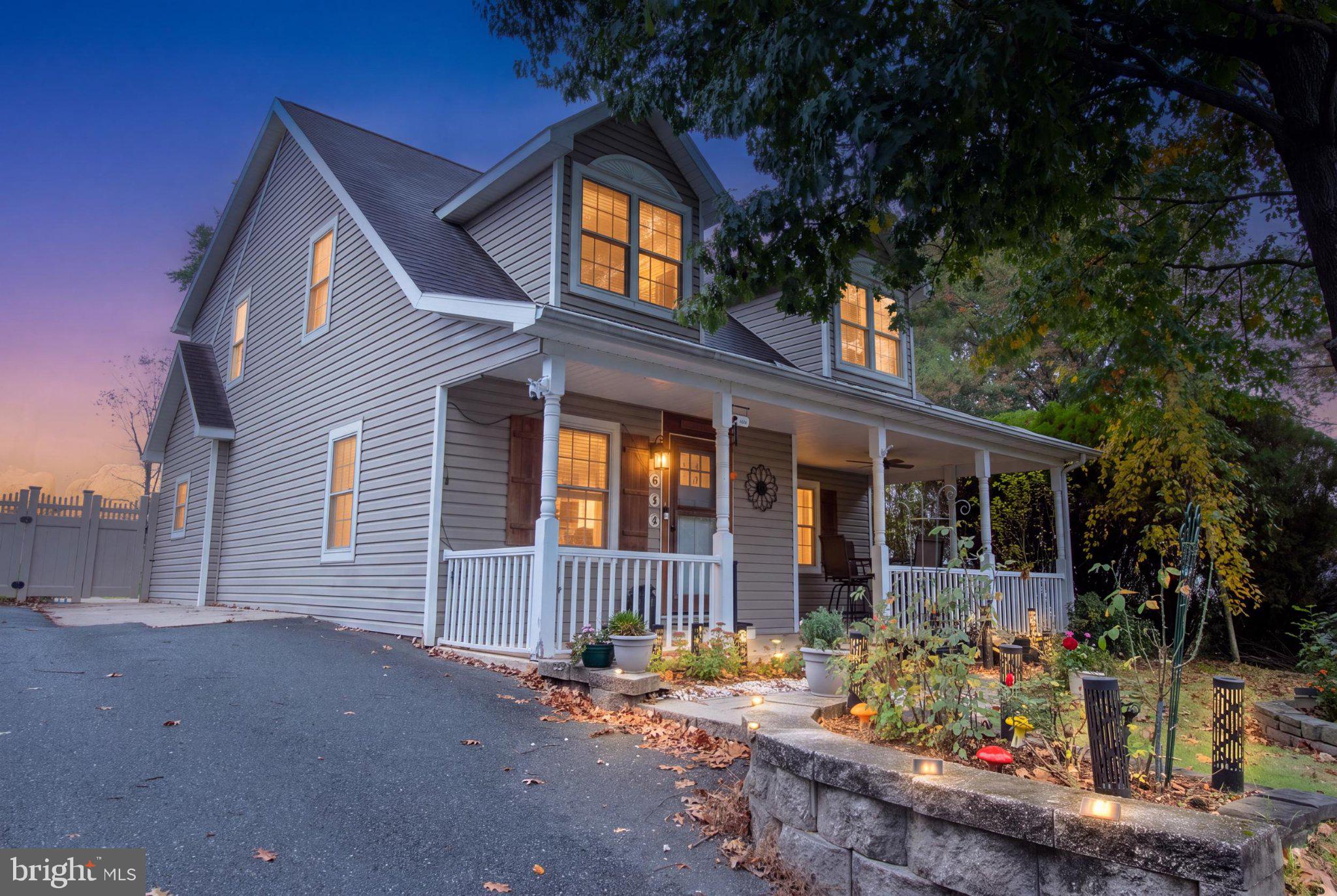 844 CEDARVILLE ROAD E