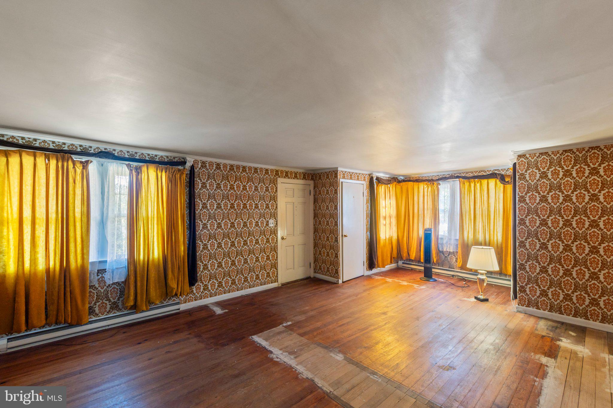 1591 WOODSTOCK LANE