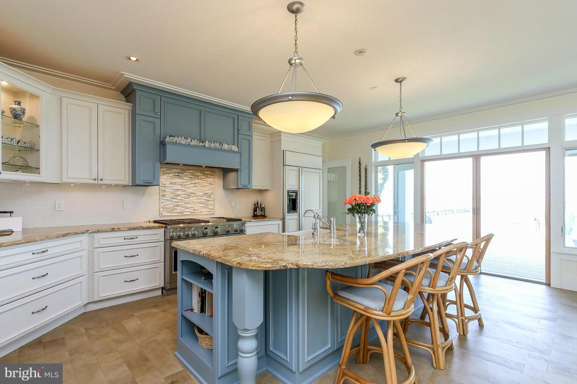 BACK BAY BEACH - Residential