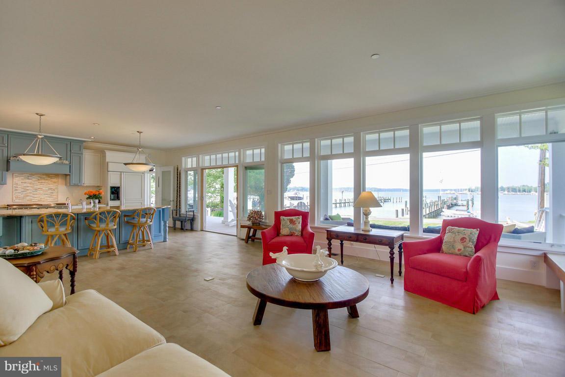 BACK BAY BEACH - Residential