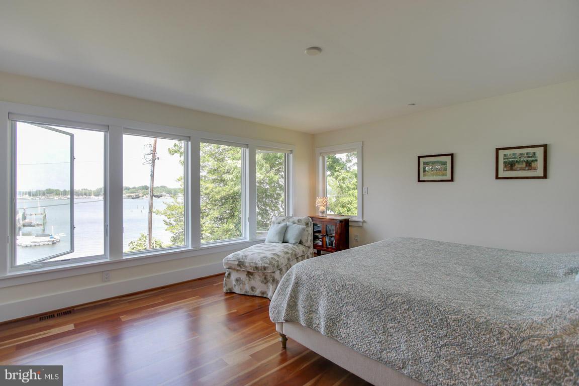 BACK BAY BEACH - Residential