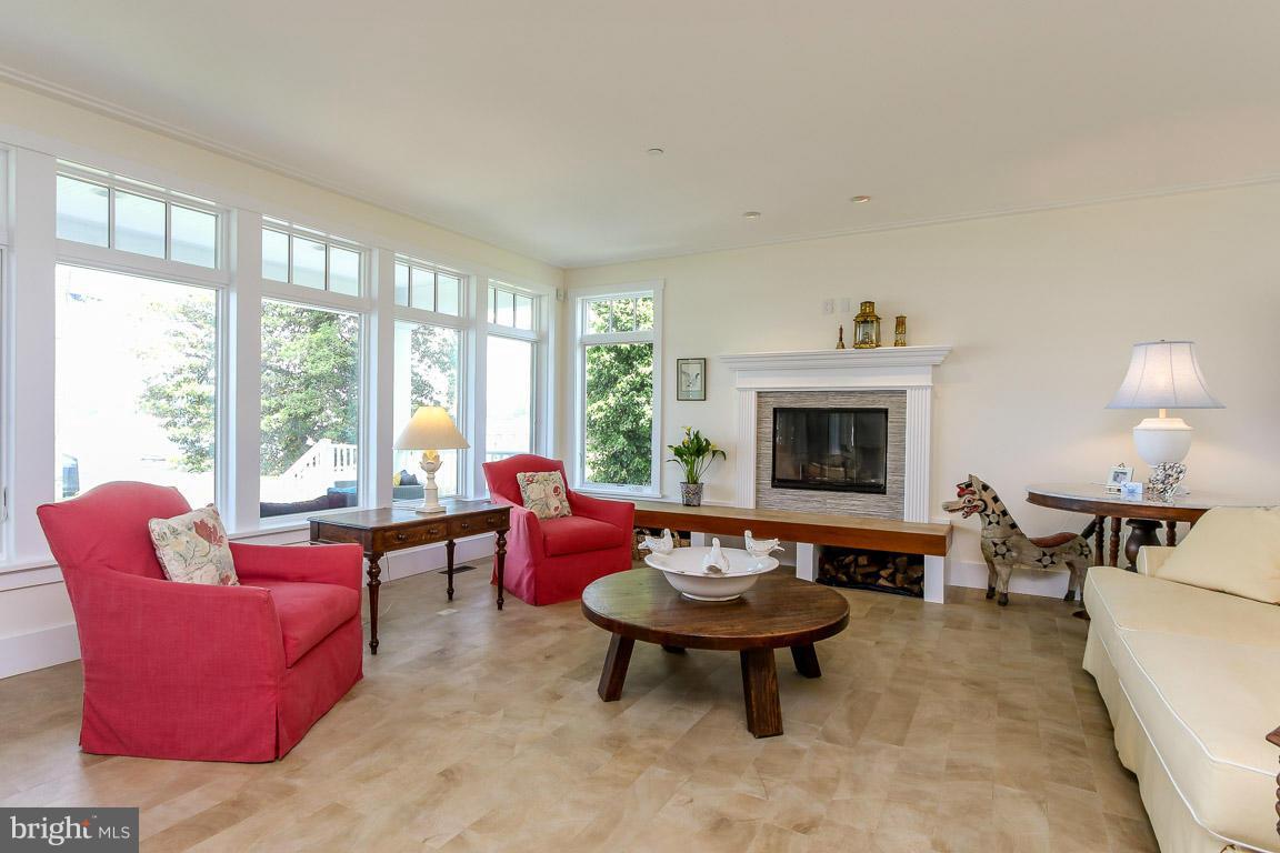 BACK BAY BEACH - Residential