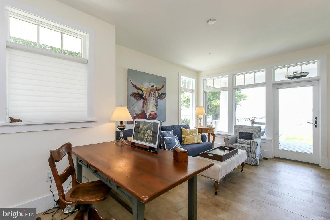 BACK BAY BEACH - Residential