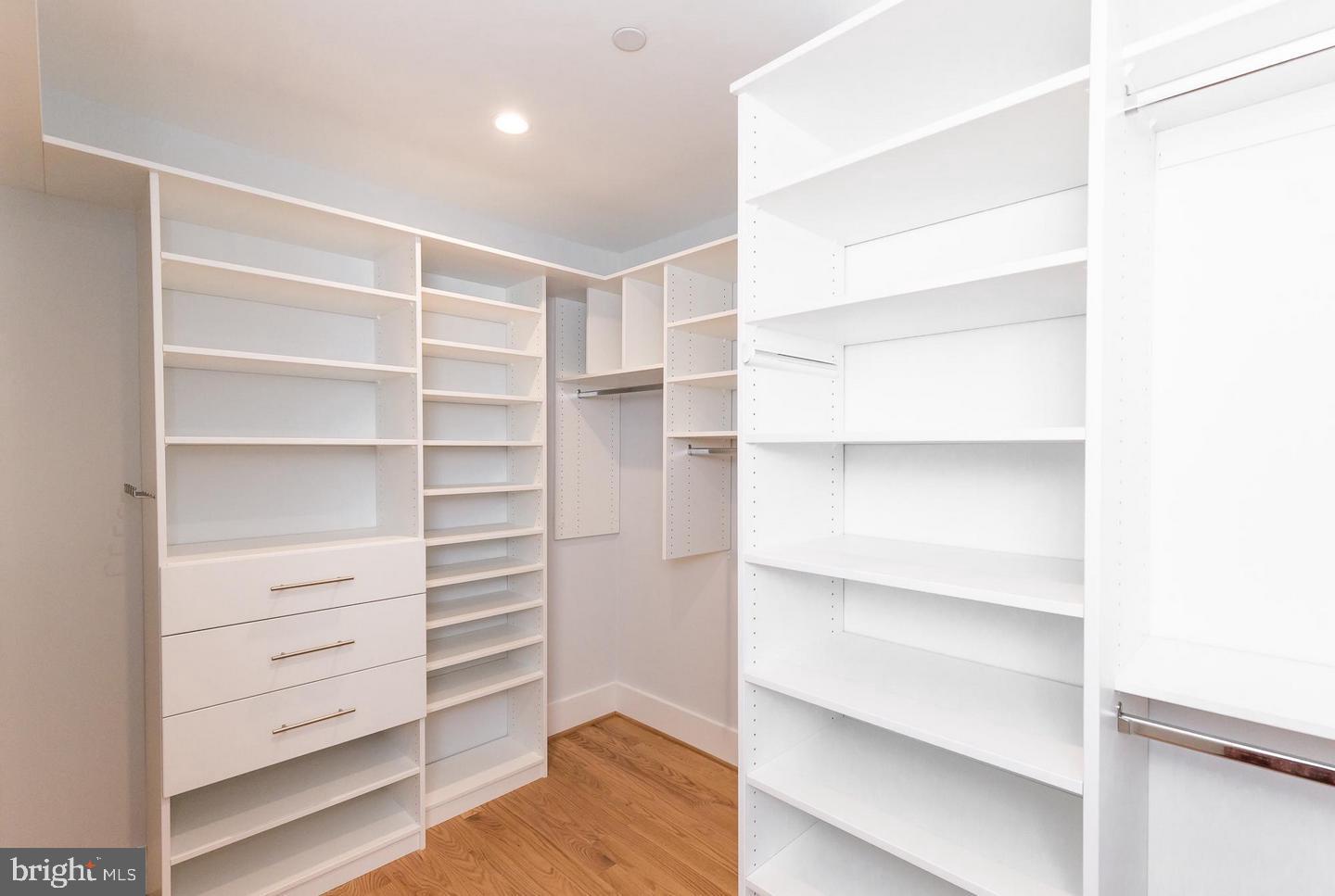 BANNOCKBURN - Residential Lease