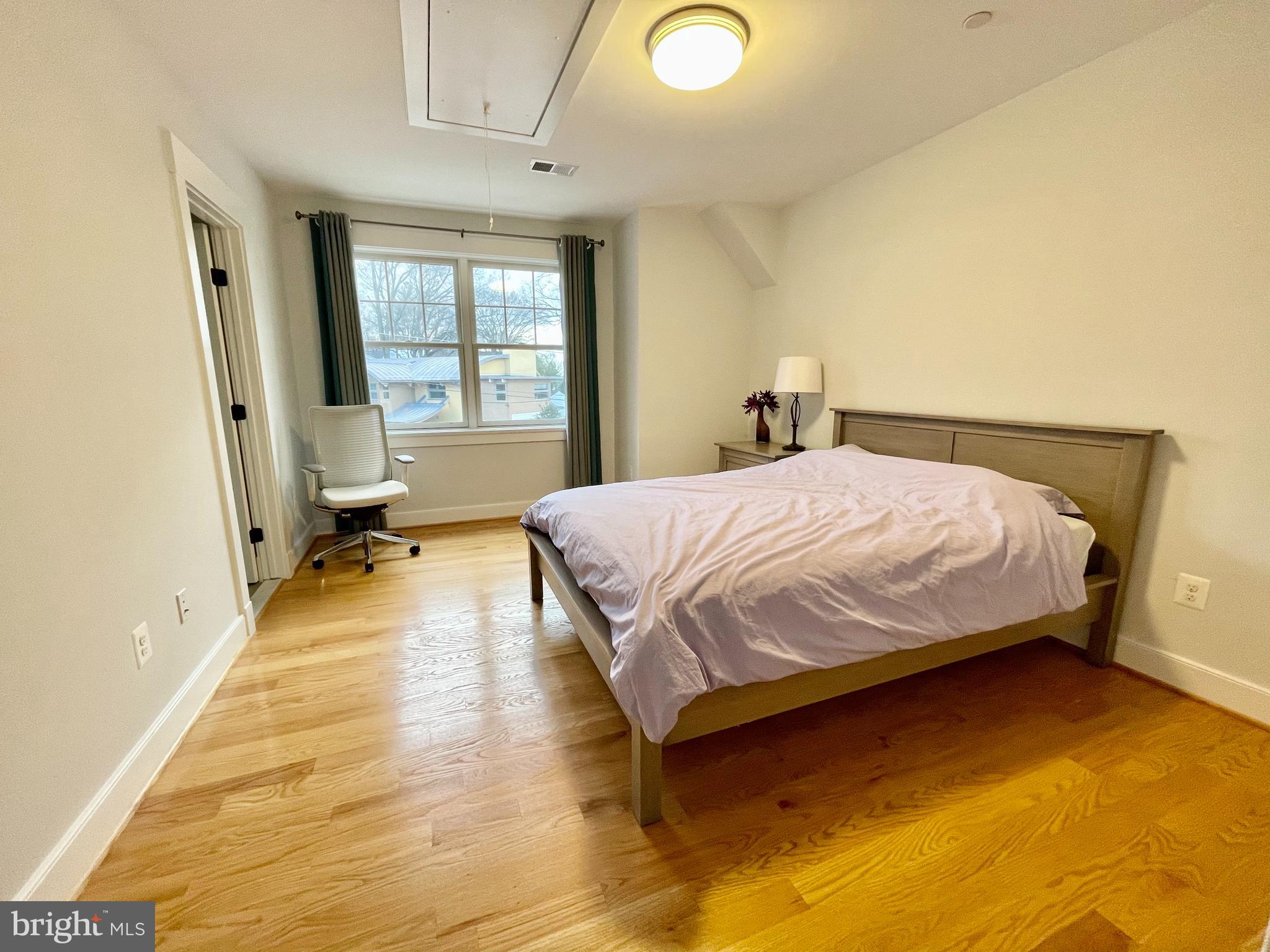 BANNOCKBURN - Residential Lease