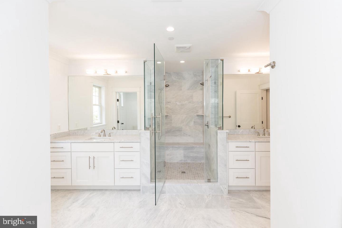 BANNOCKBURN - Residential Lease