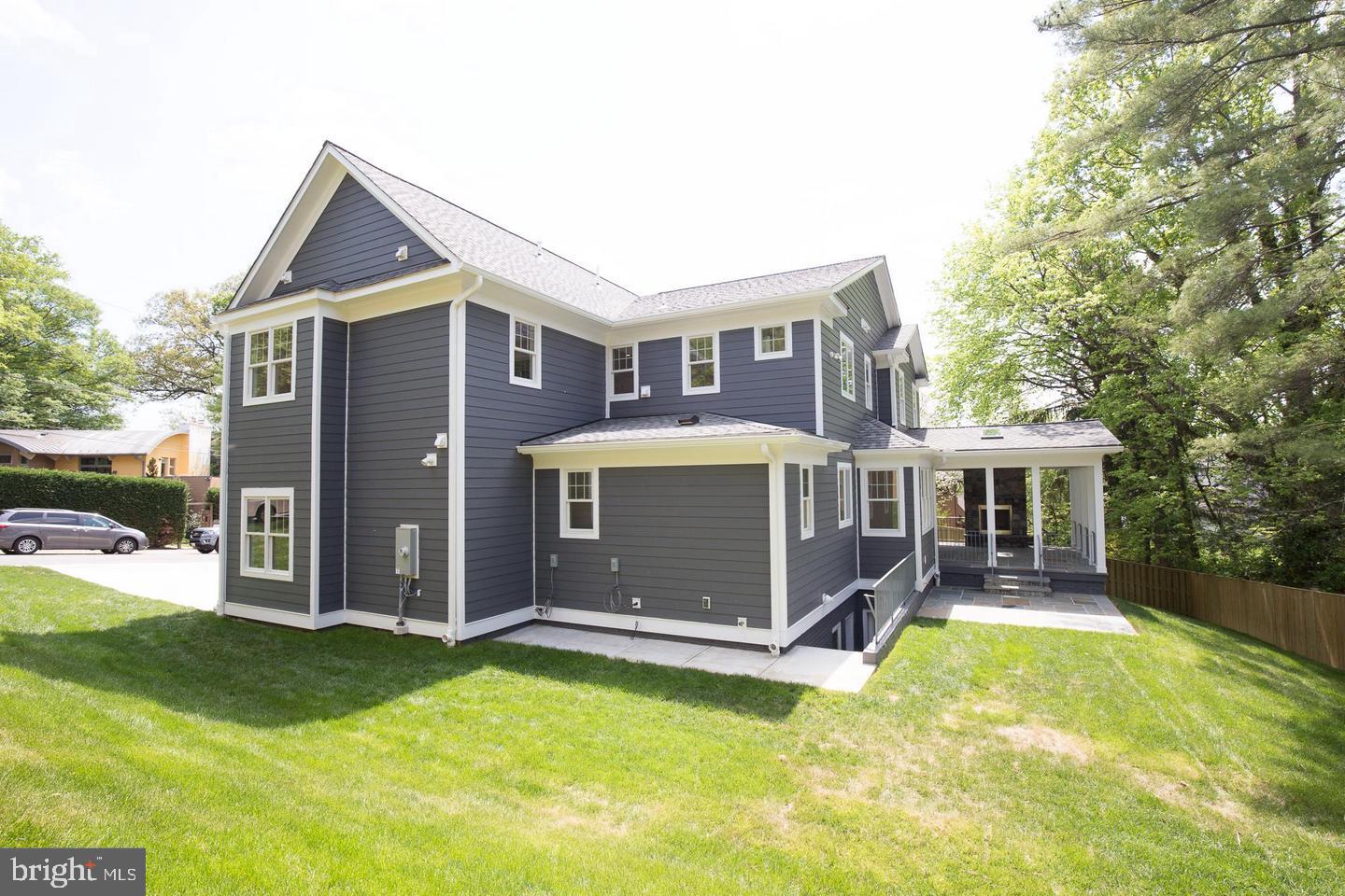 BANNOCKBURN - Residential Lease