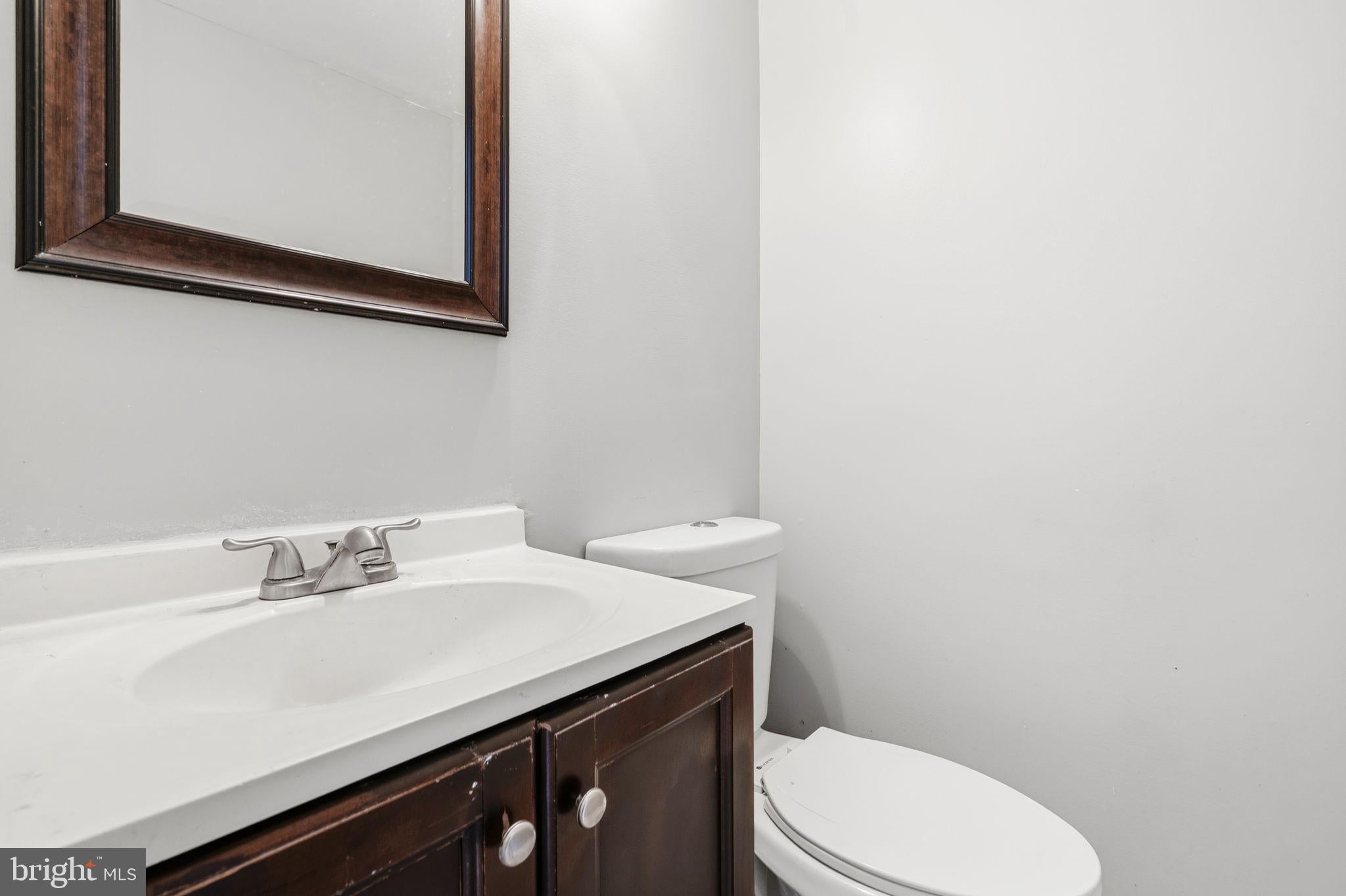 3648 ALPEN GREEN WAY 22-234