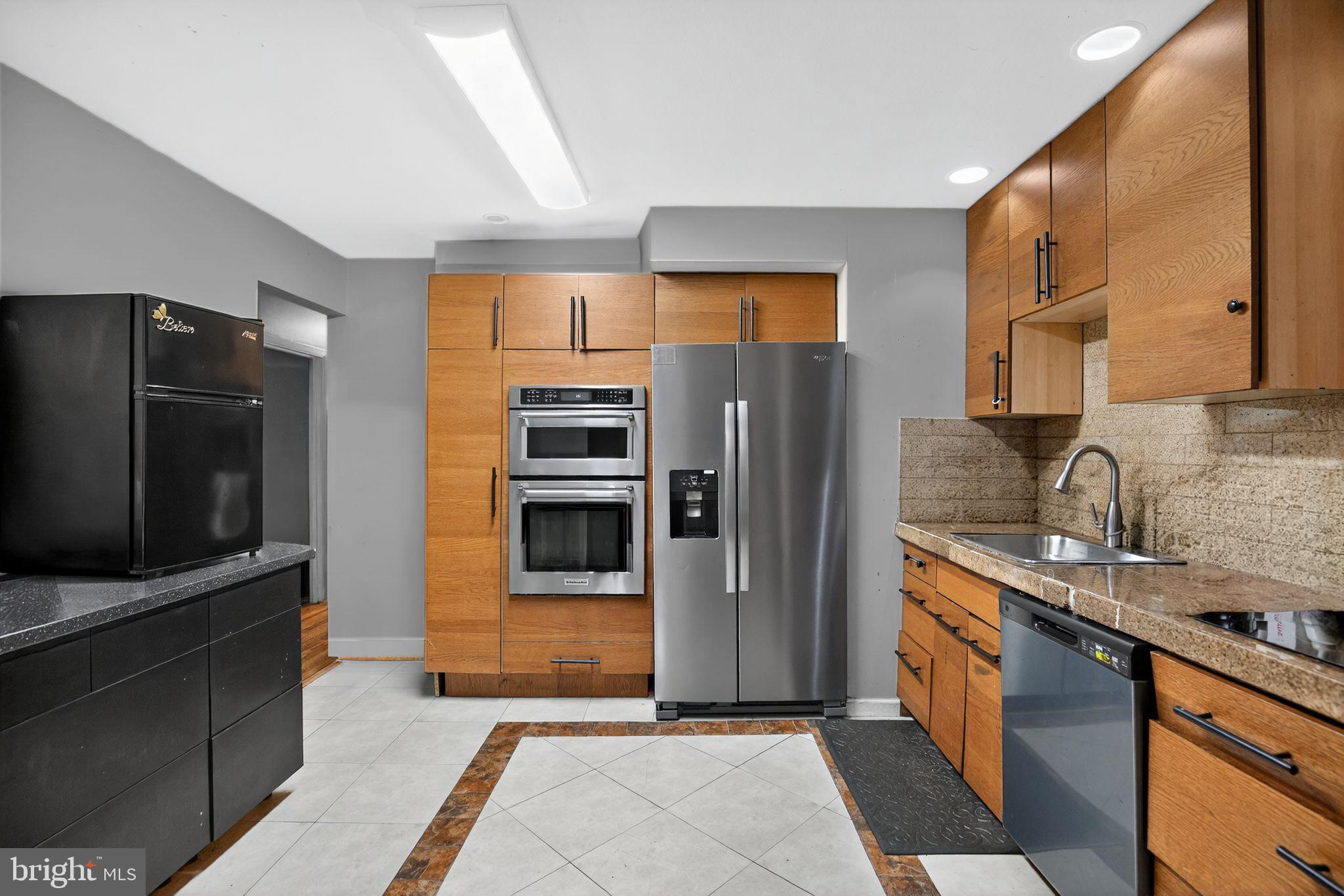 HARTFORD HILLS - Residential