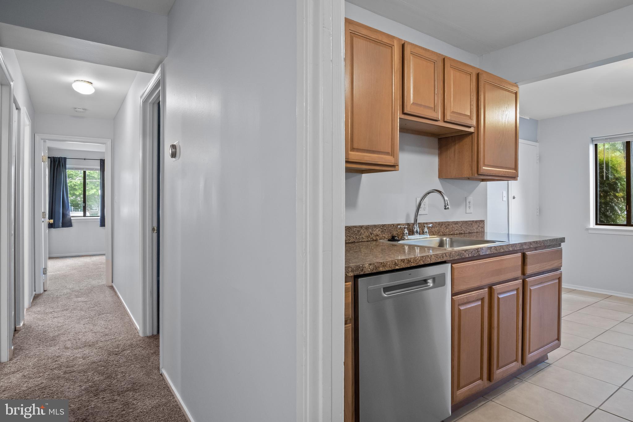 JEFFERSON MEWS - Residential Lease