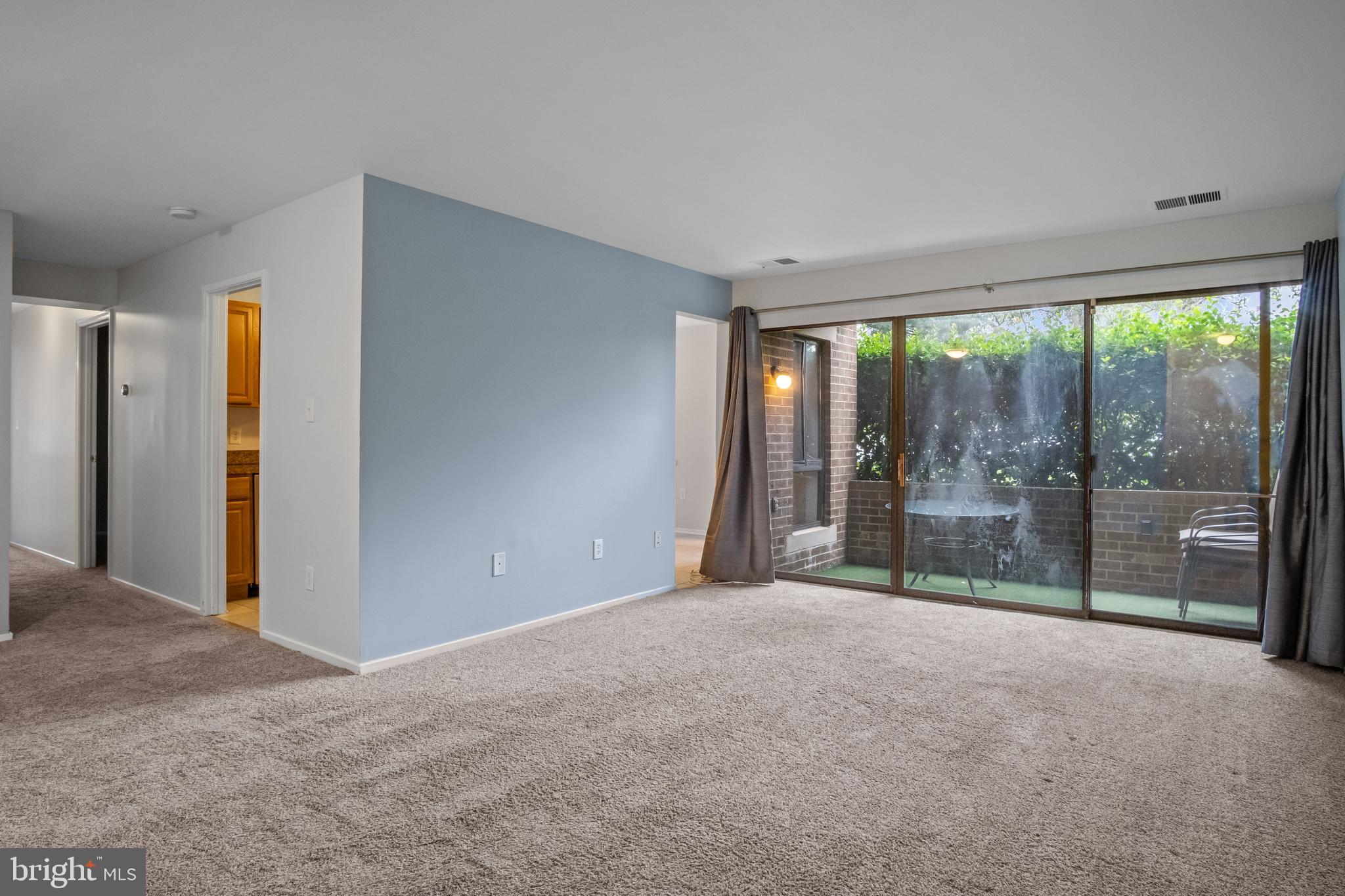 JEFFERSON MEWS - Residential Lease