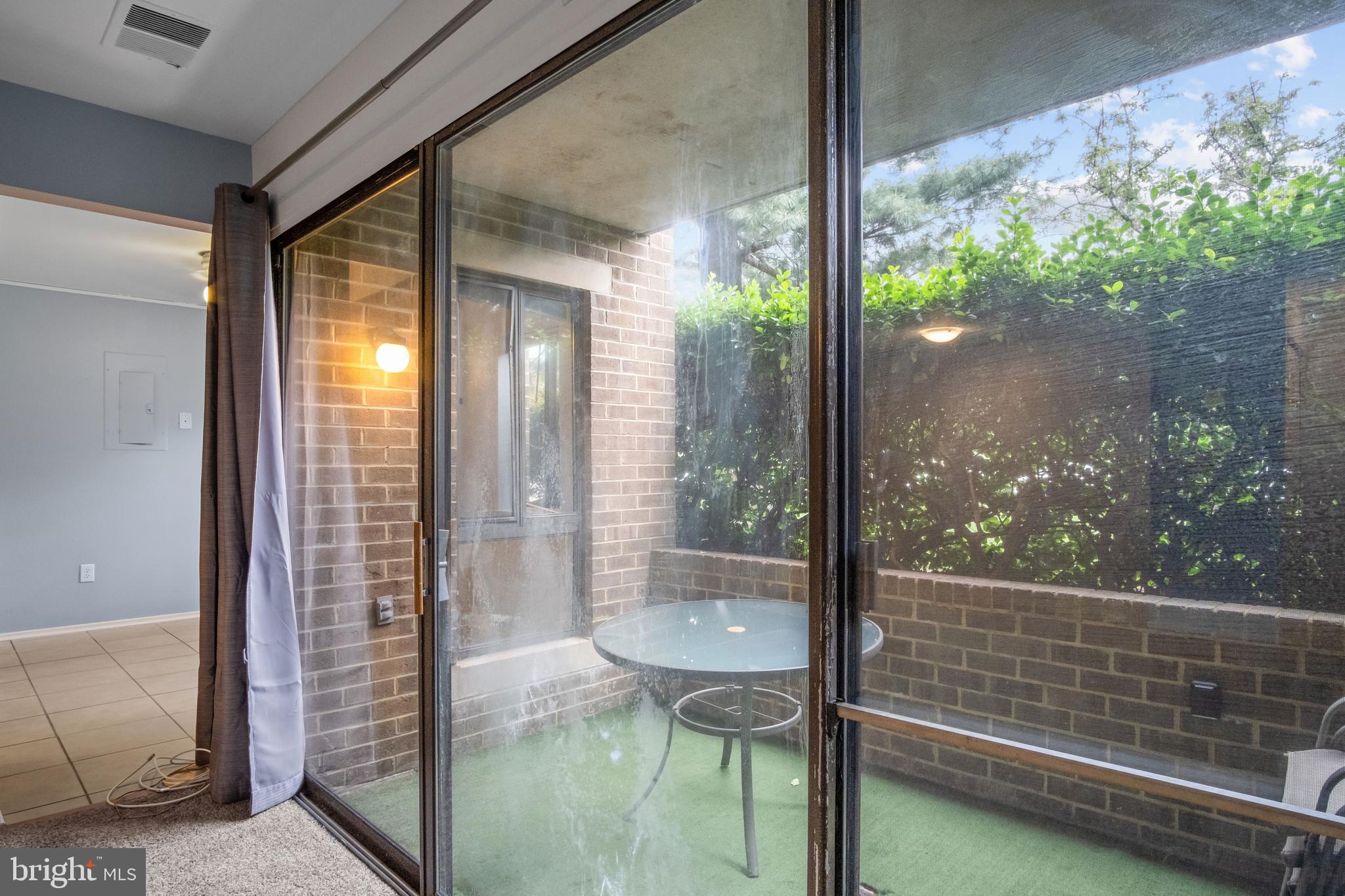 JEFFERSON MEWS - Residential Lease