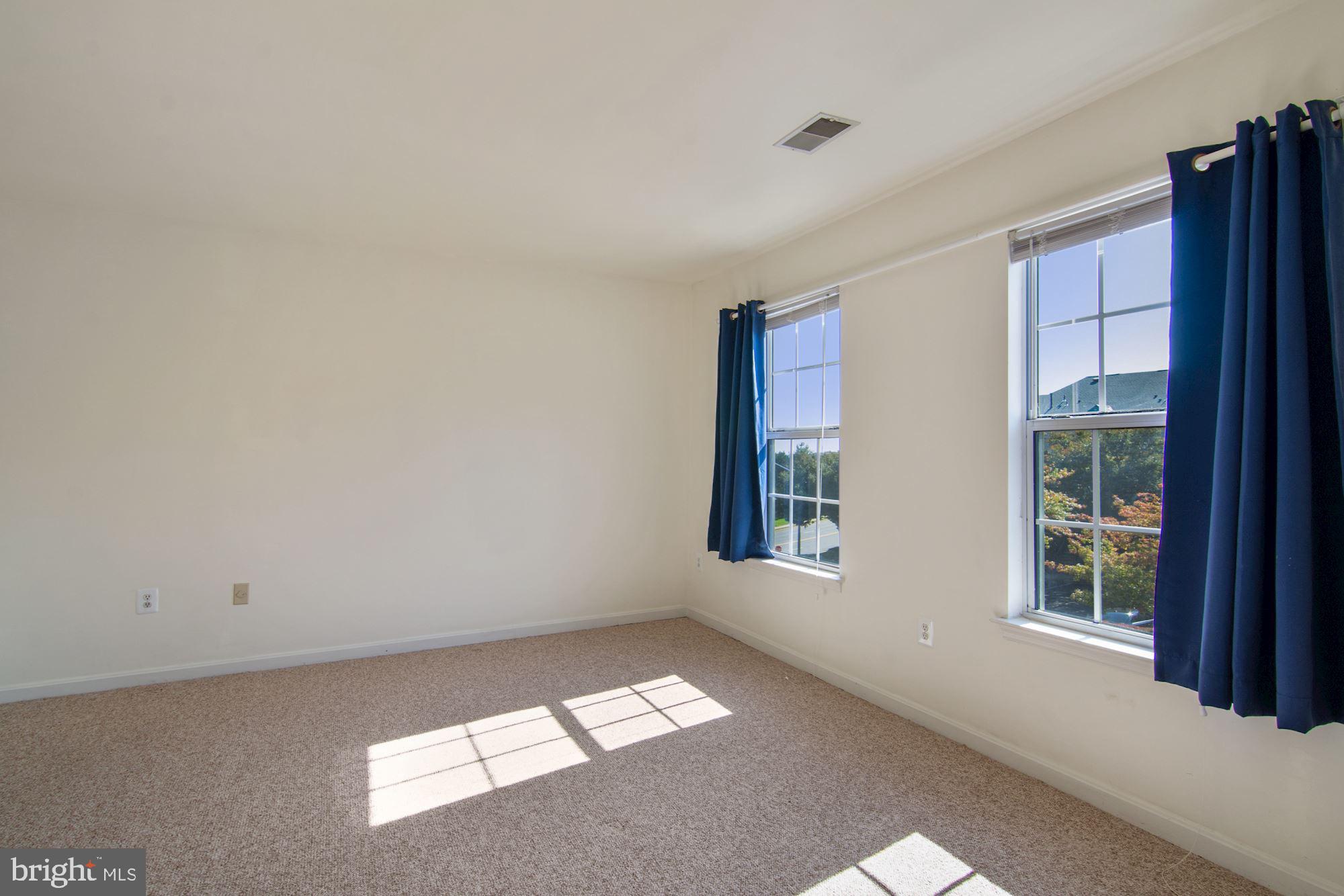 SUMMERHOUSE CONDO - Residential