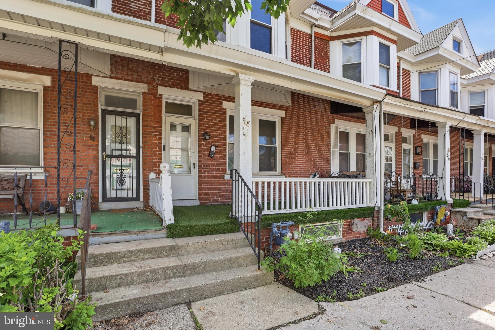 NORRISTOWN - Residential