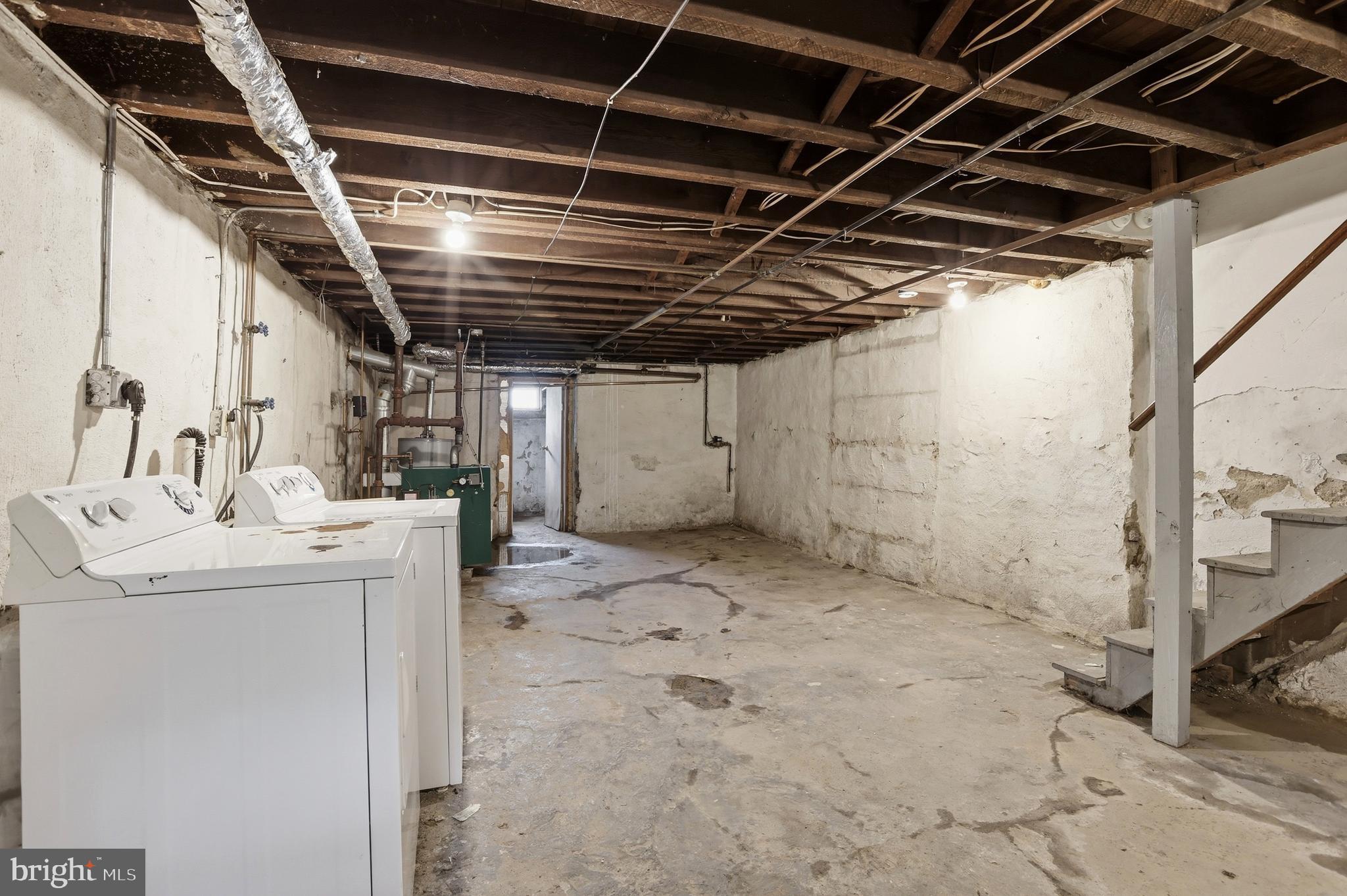 NORRISTOWN - Residential