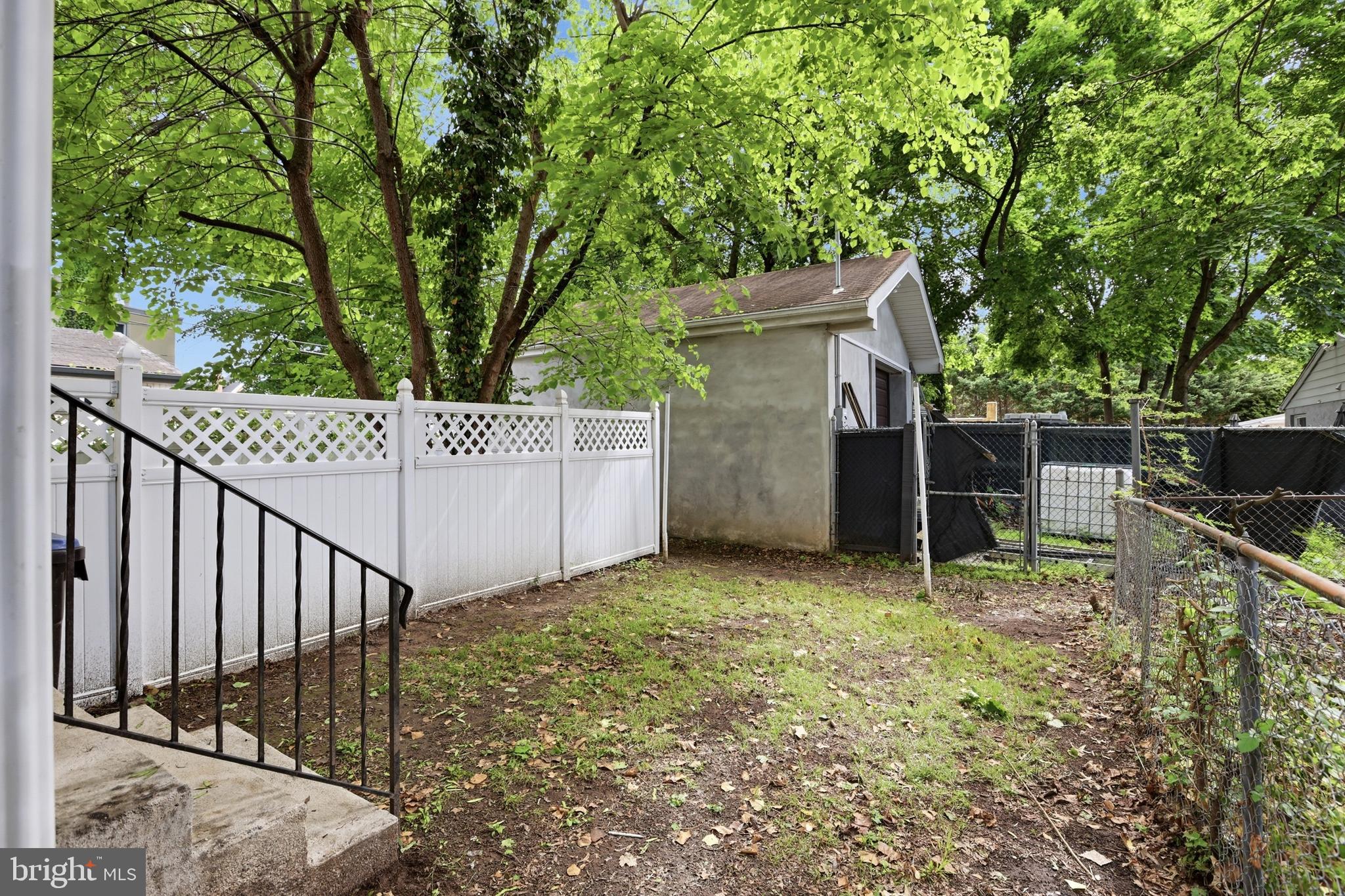 NORRISTOWN - Residential