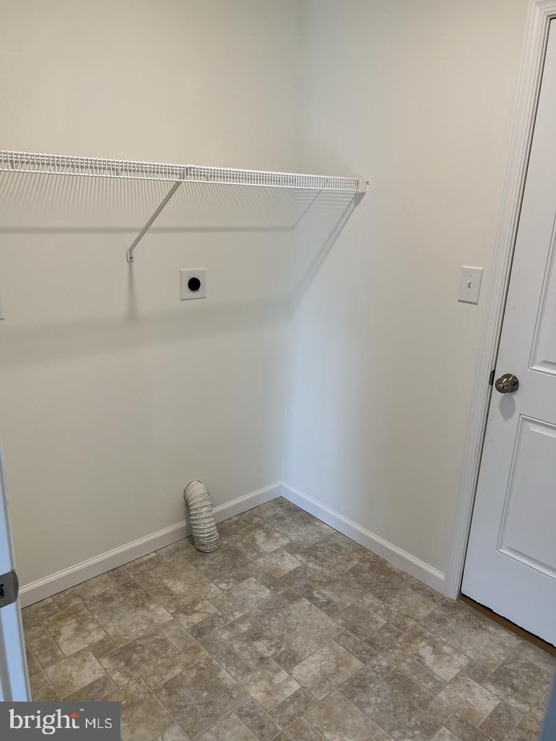 DEERFIELD - Residential Lease