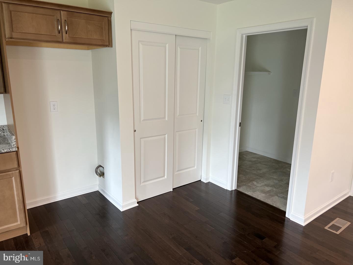 DEERFIELD - Residential Lease