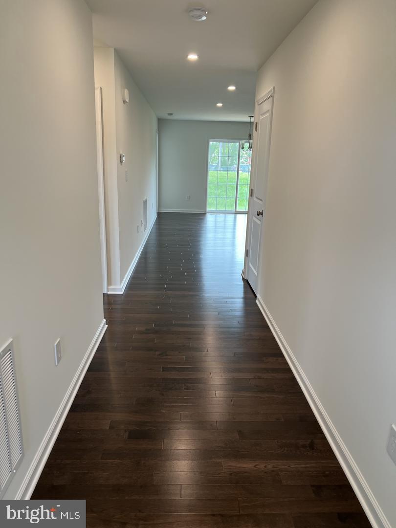 DEERFIELD - Residential Lease