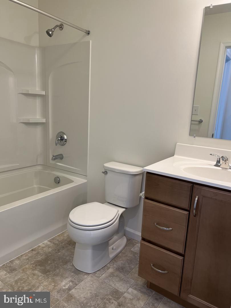 DEERFIELD - Residential Lease