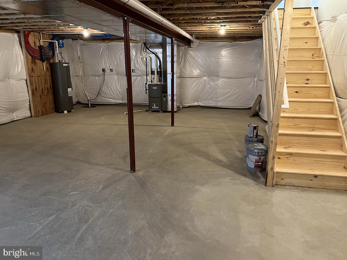 DEERFIELD - Residential Lease