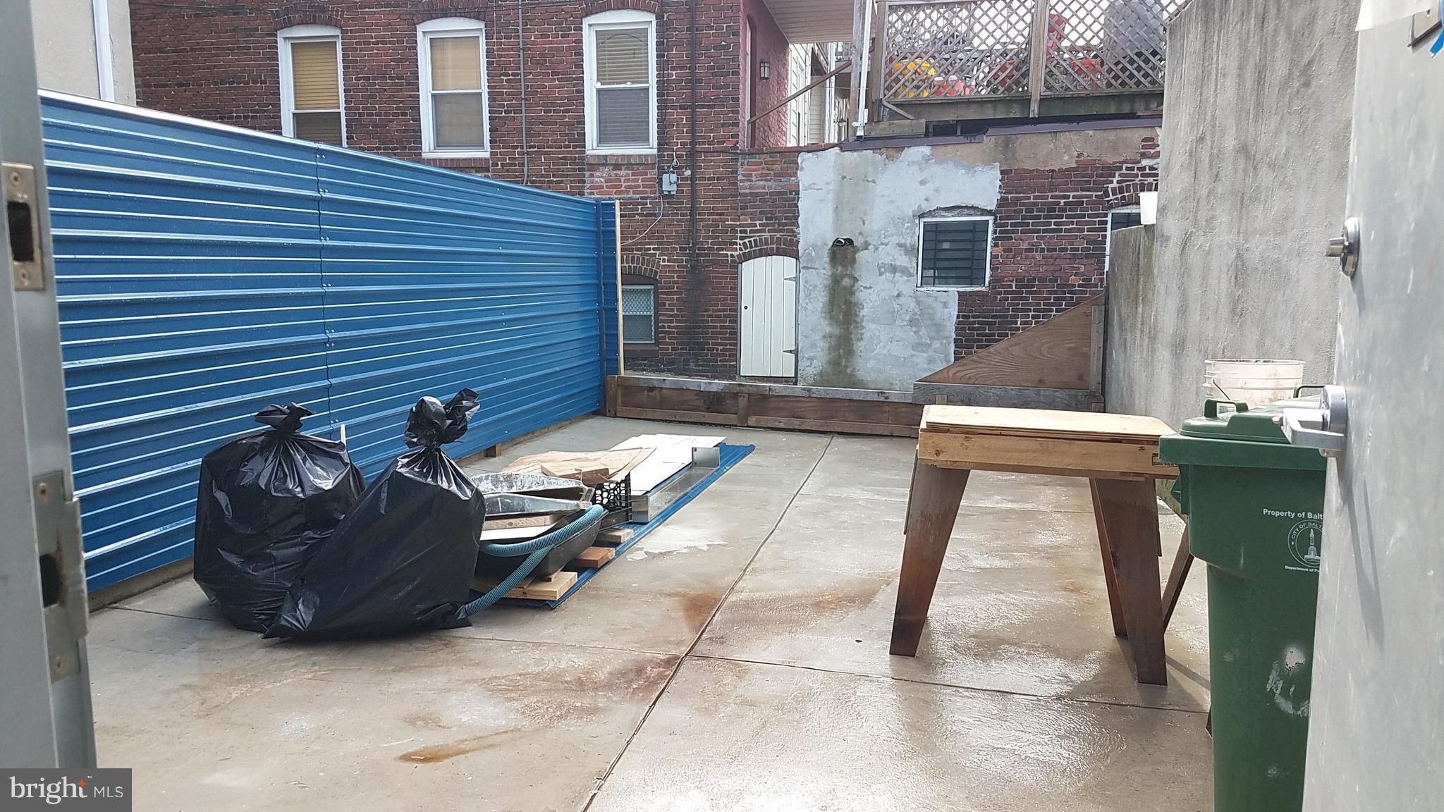 HIGHLANDTOWN - Residential Lease