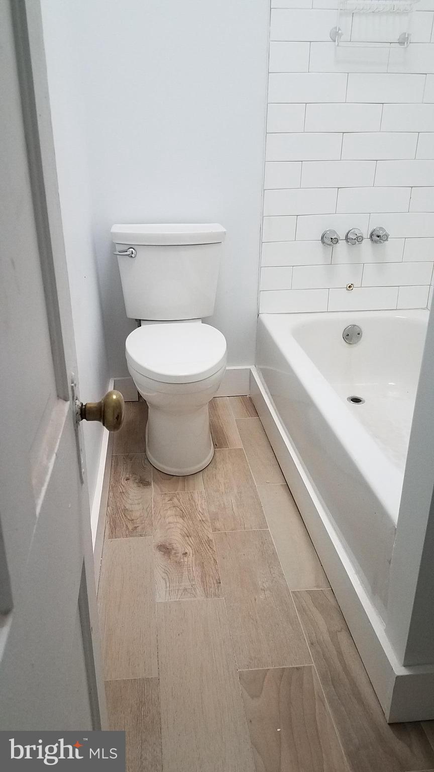 HIGHLANDTOWN - Residential Lease